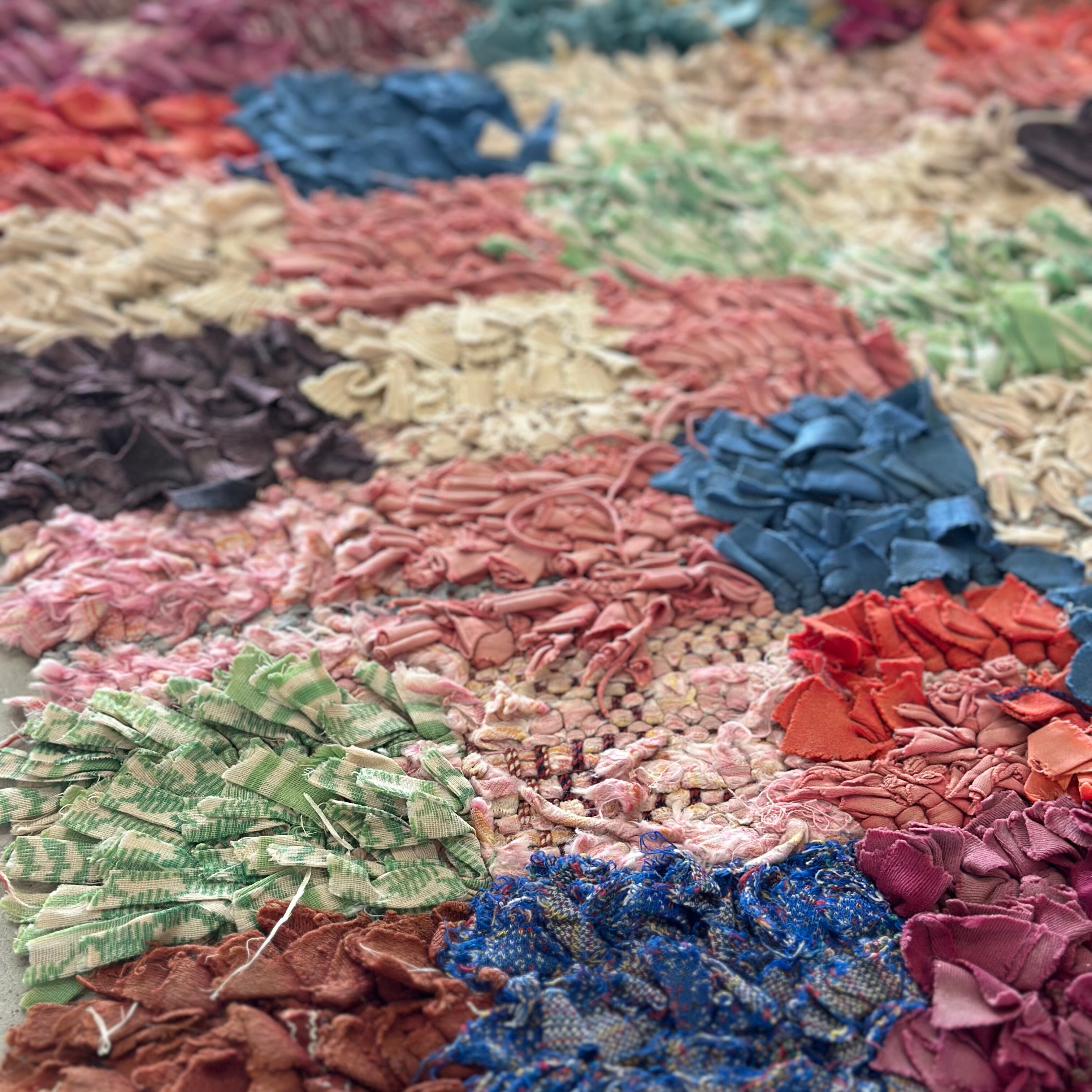 Boucherouite tæppe 104 x 255 cm.