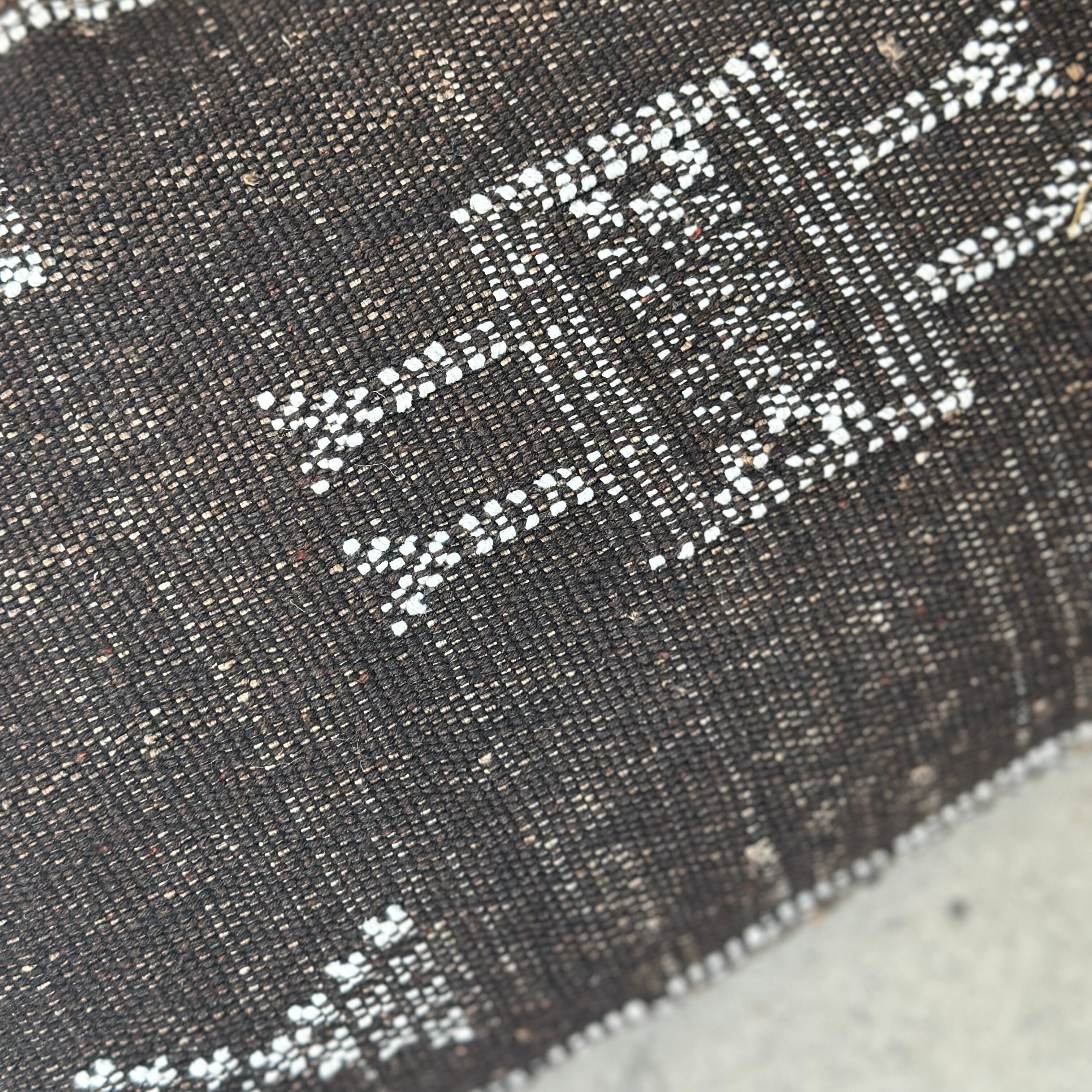 Cushion cover in cactus silk - size 45 x 45 cm.