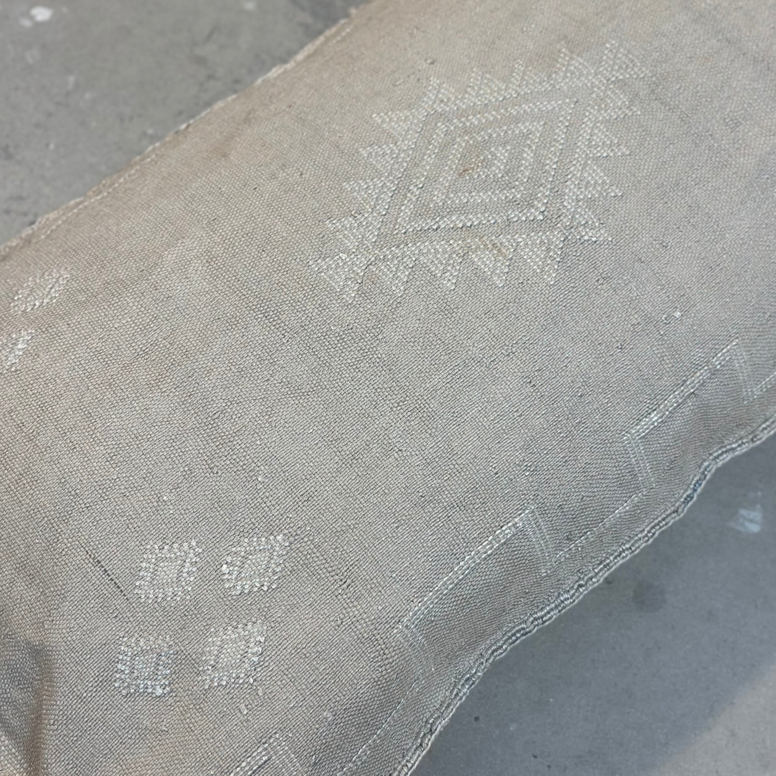 Putetrekk i kaktussilke - størrelse ca. 50x90 cm.