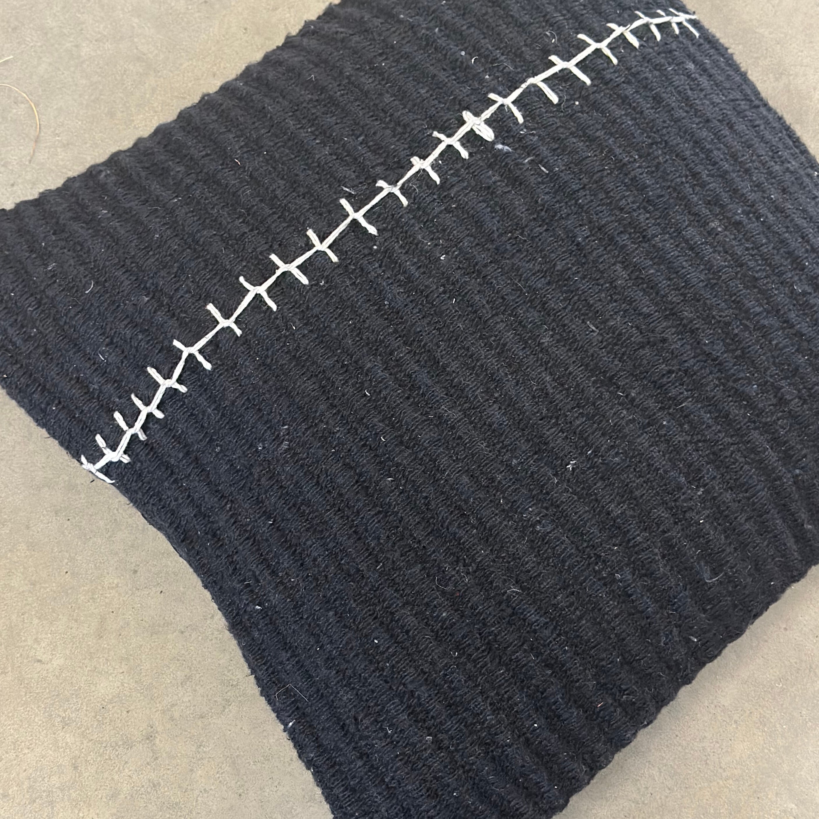 Pillow in wool - 50 x 50