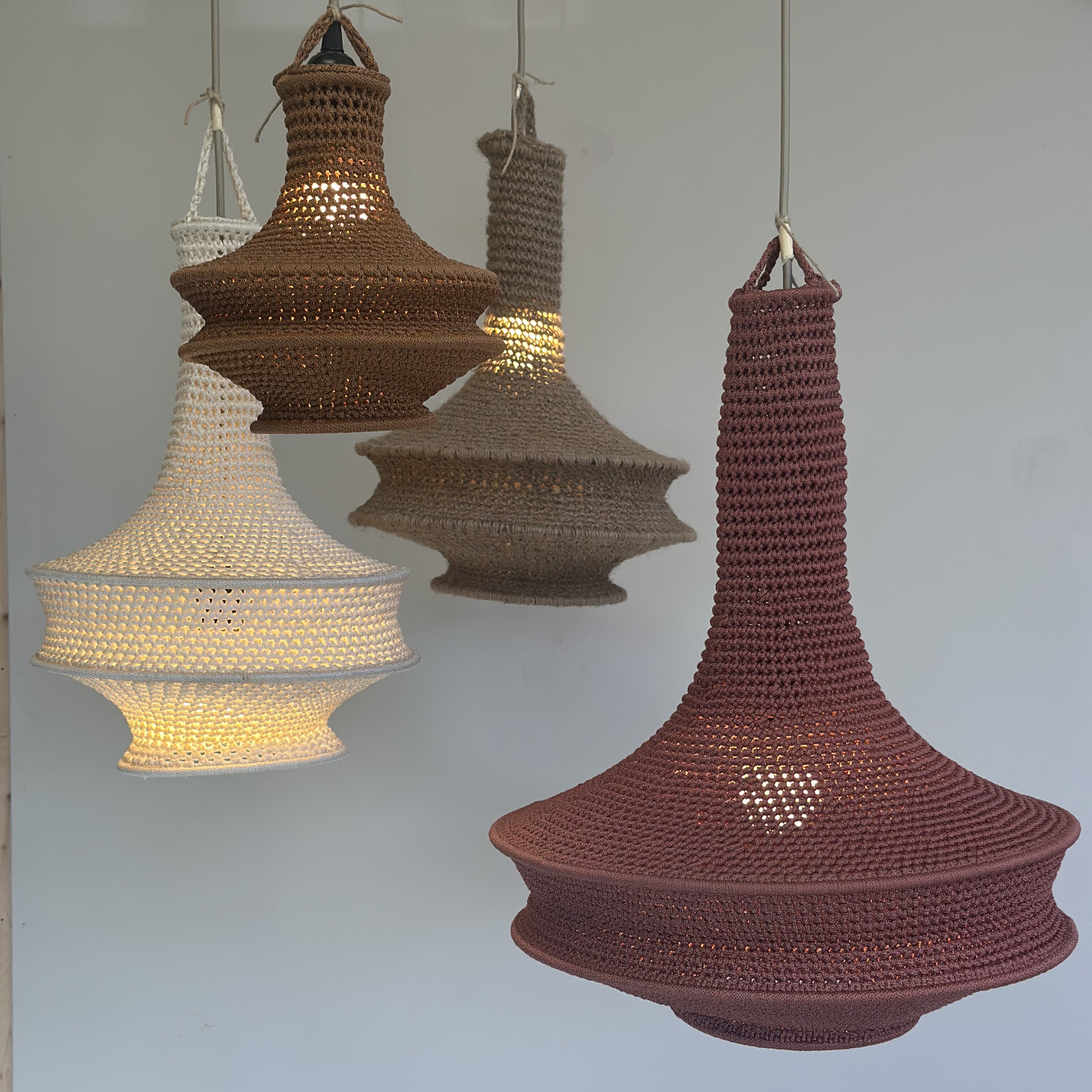 Lampeskærm - hæklet (burgundy - 40 cm.)