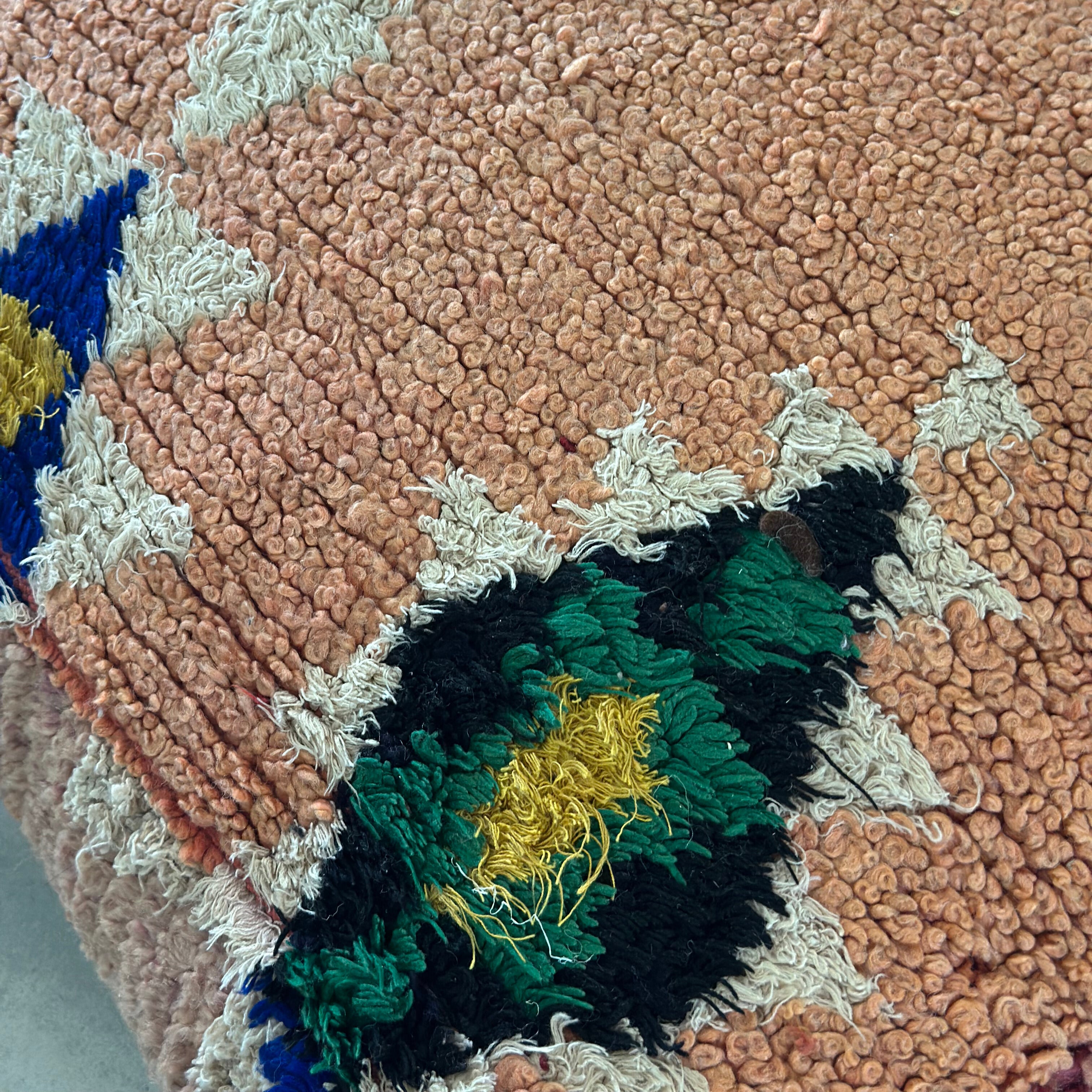 Vintage pouf - Beni Mguild - size 60x60x20 cm.