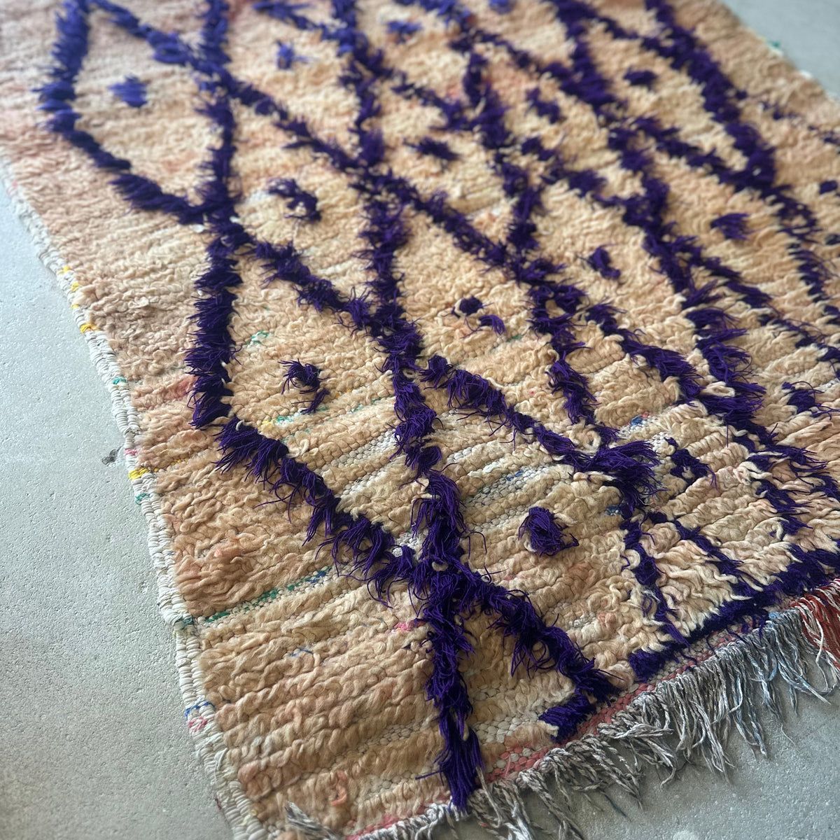 Boujaad løber størrelse 100 x 325 cm.