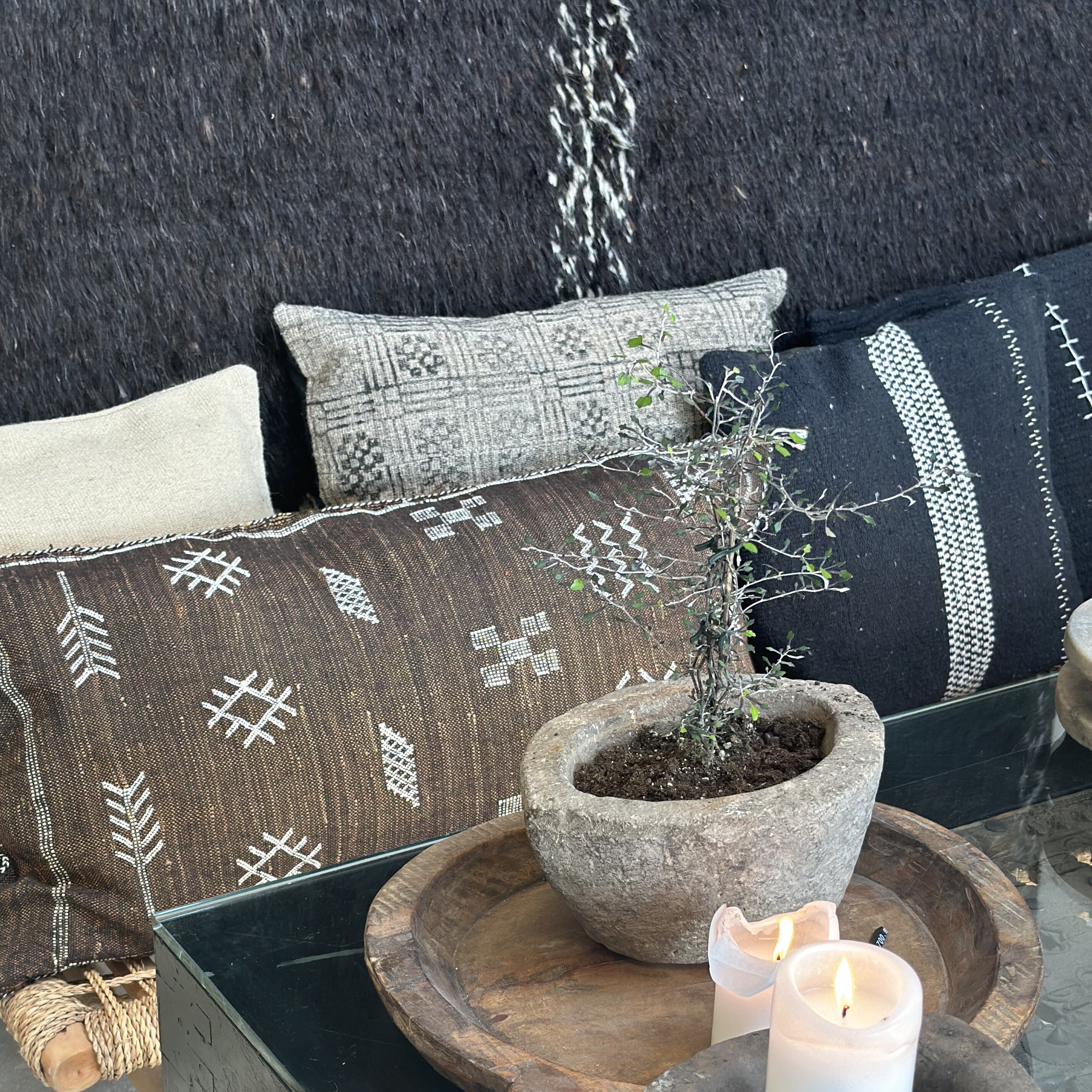 Cushion cover in cactus silk - size 50 x 90 cm.