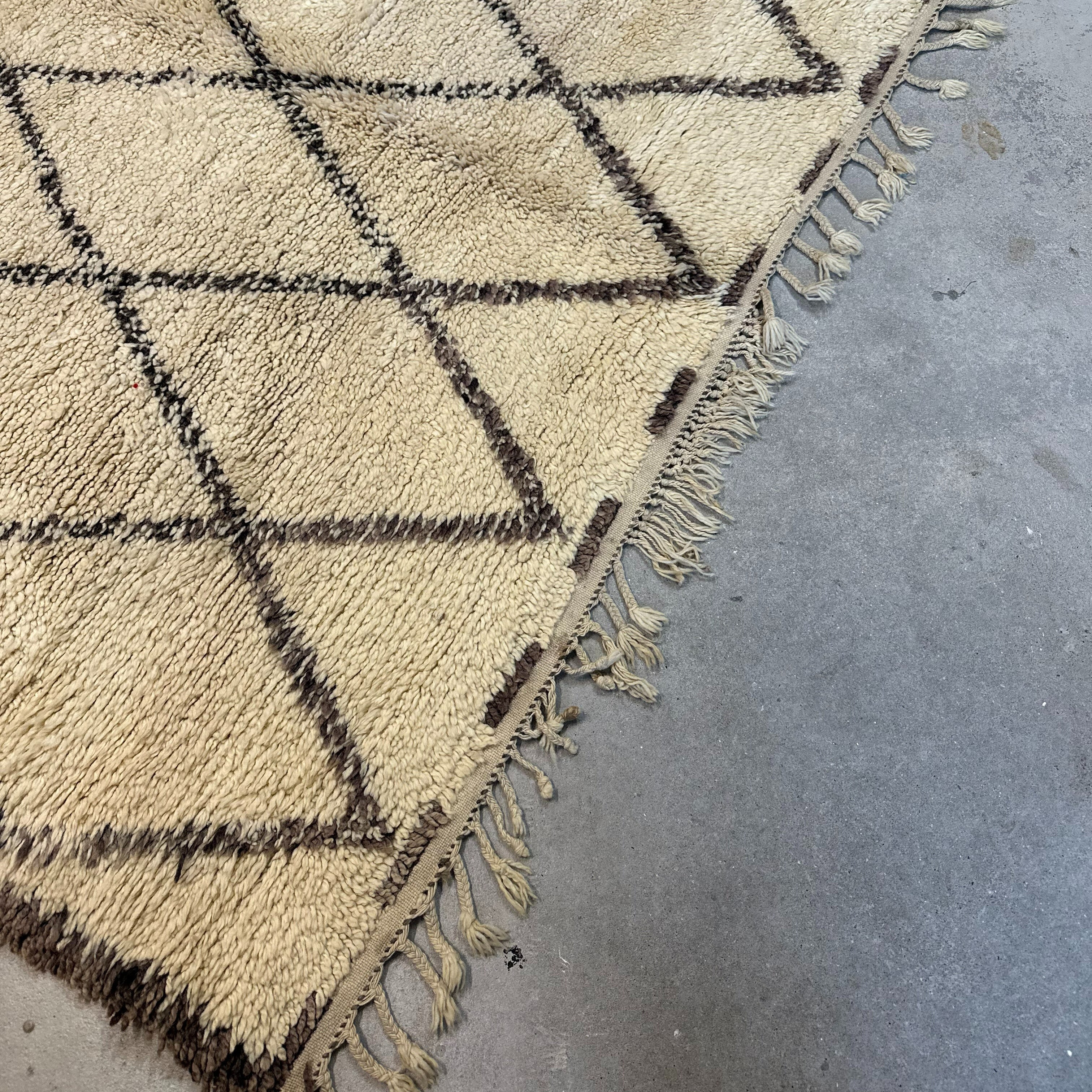 Vintage Mamousha Beni Ourain tæppe - størrelse 190 x 280 cm.