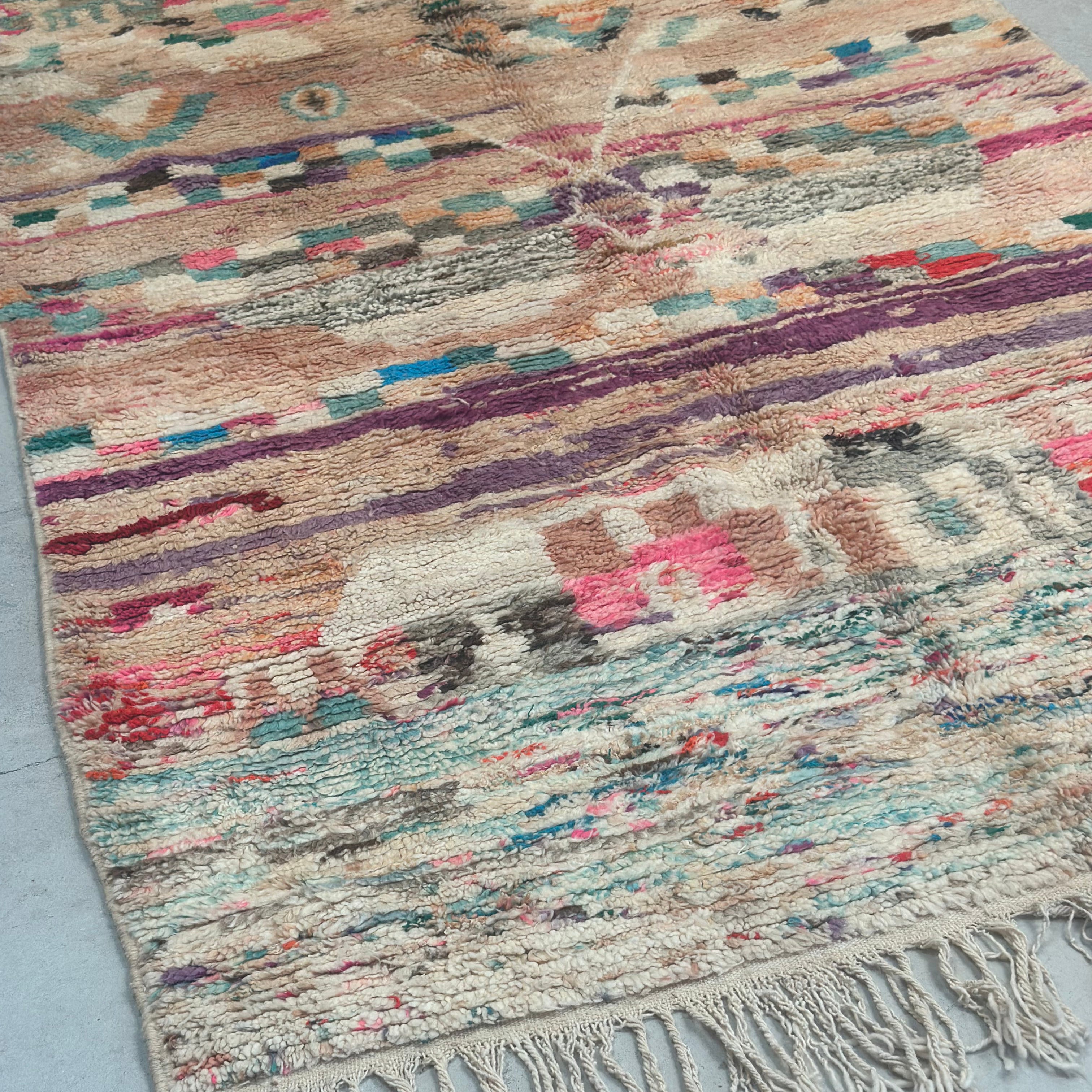Boujaad tæppe - størrelse 178 x 253 cm.
