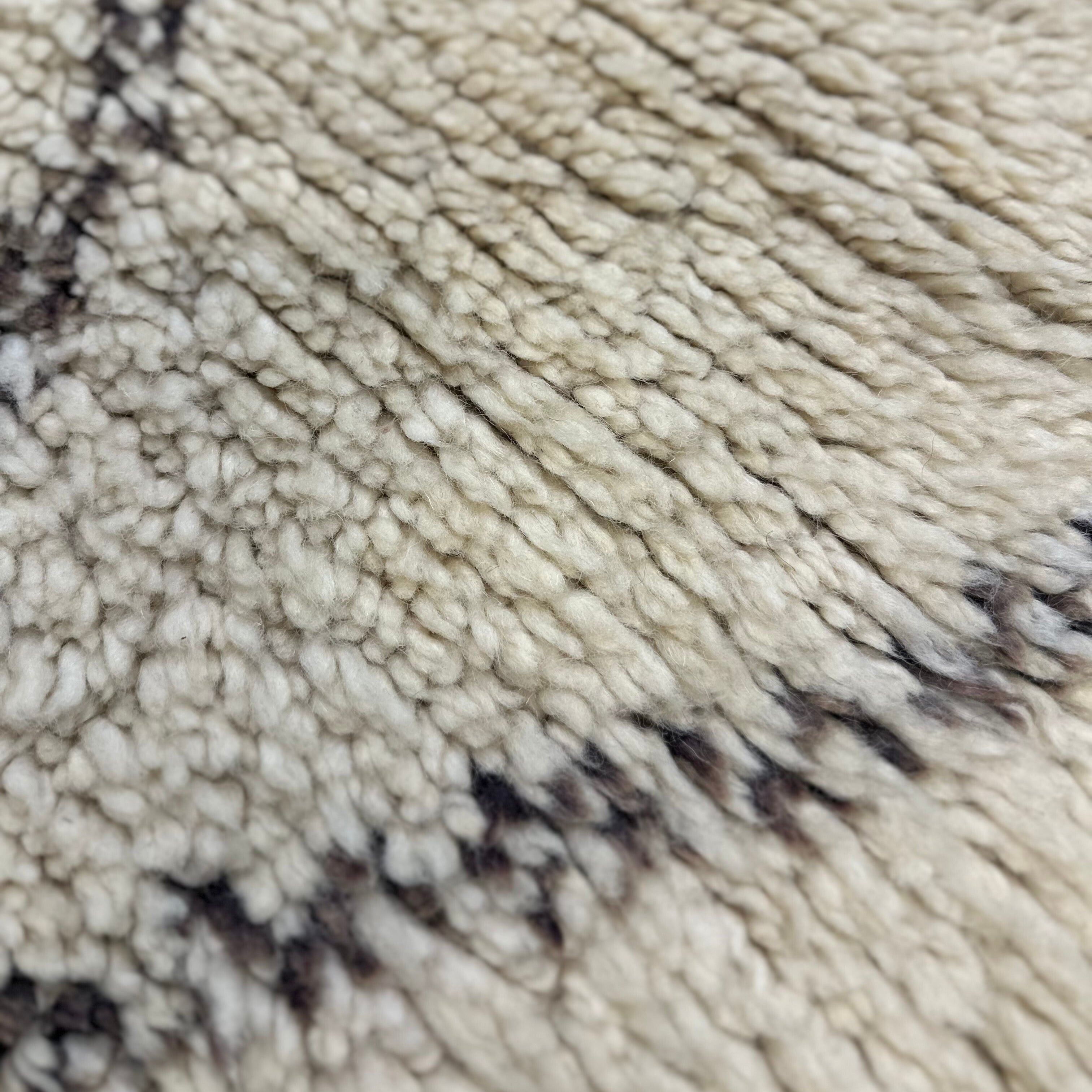 Vintage Mamousha Beni Ourain tæppe - størrelse 190 x 280 cm.