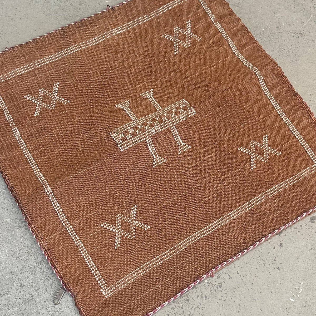 Kaktussilke pudebetræk ca. 45 x 45 cm – kobber med lyst mønster