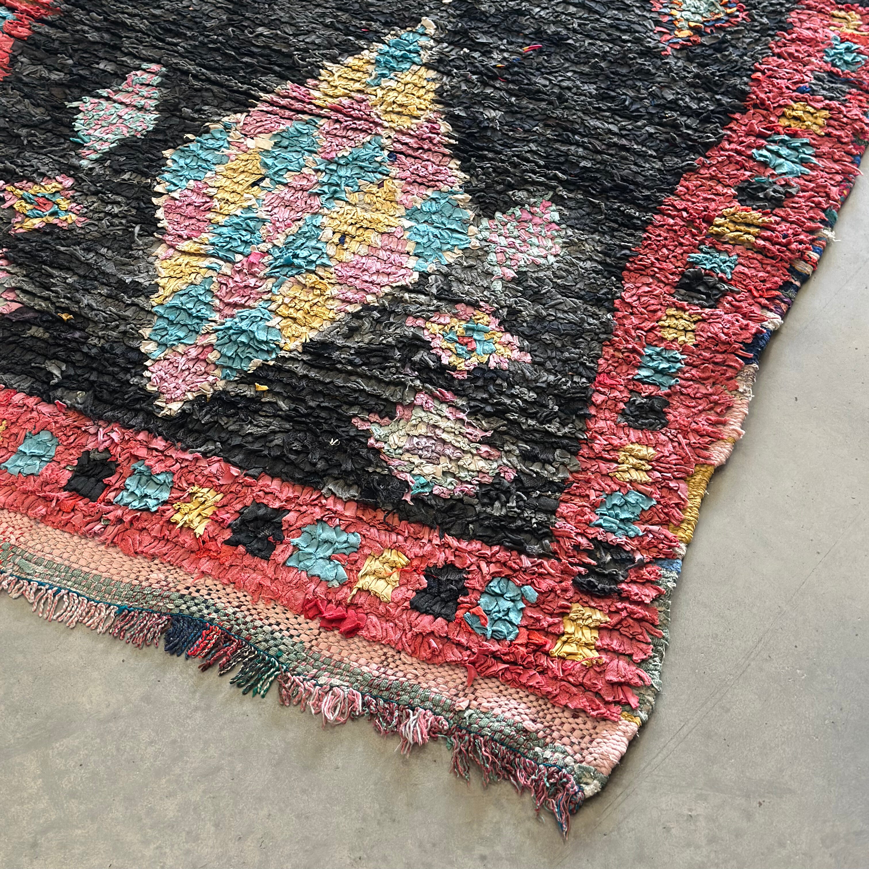 Boucherouite løber størrelse 100 x 253 cm.