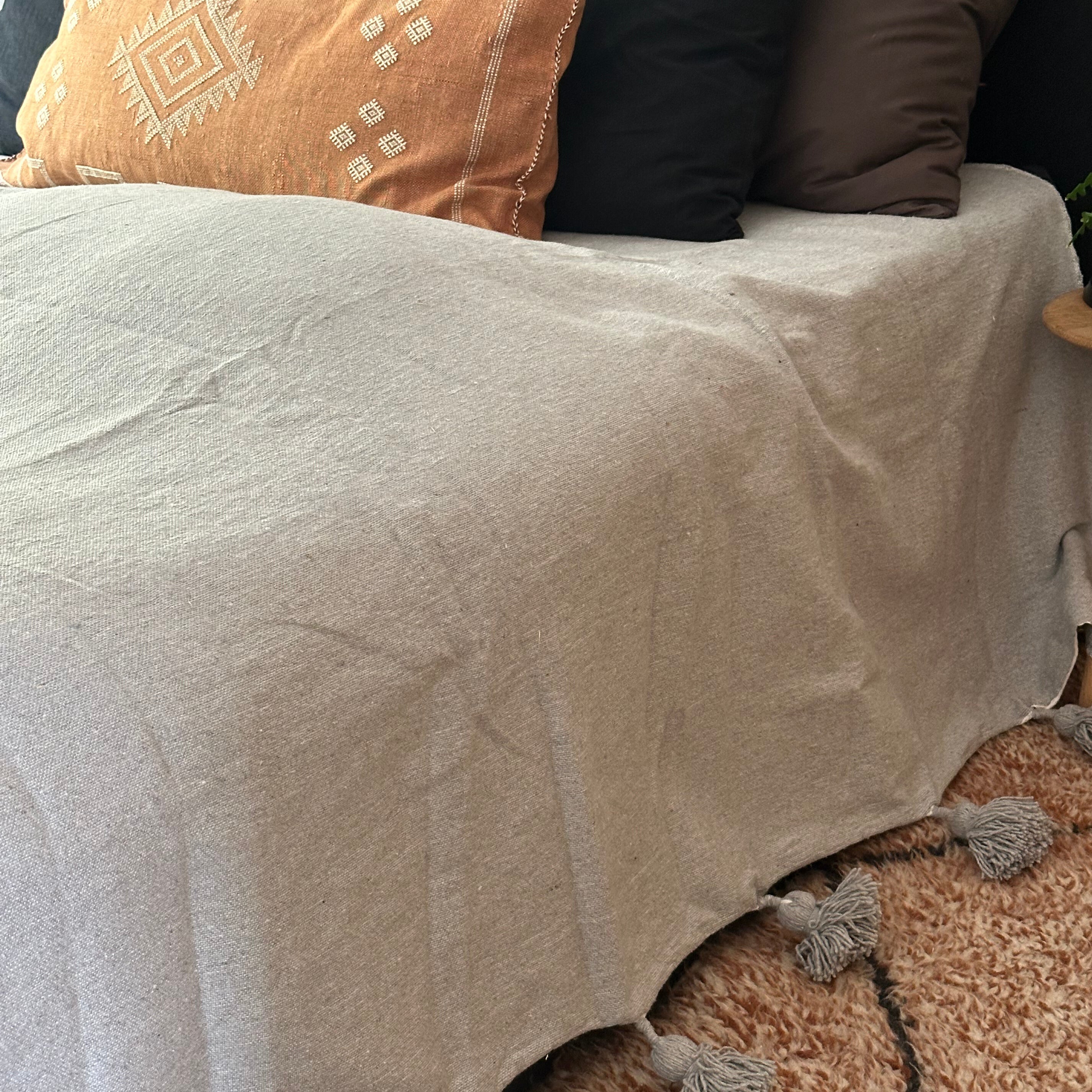 Sengetæppe i bomuld - størrelse 240 x 300 cm.