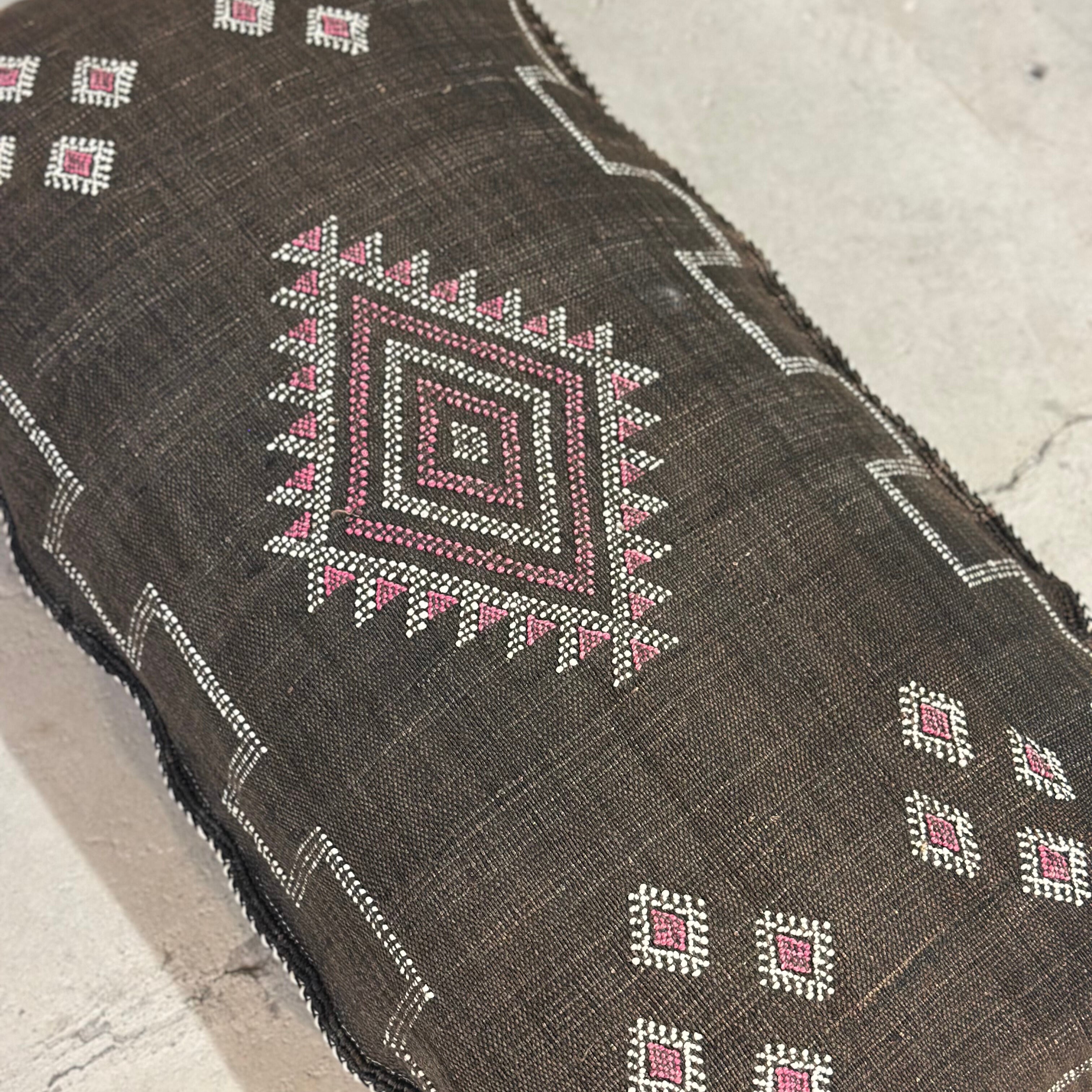 Pudebetræk i kaktussilke - størrelse ca. 50x90 cm.