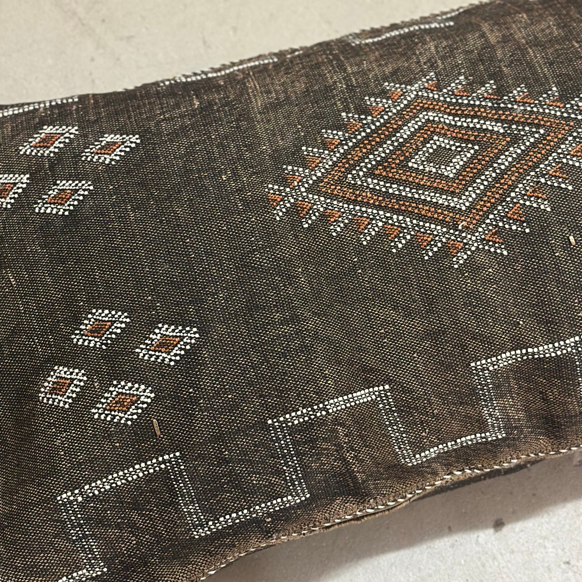 Putetrekk i kaktussilke - størrelse ca. 50x90 cm.