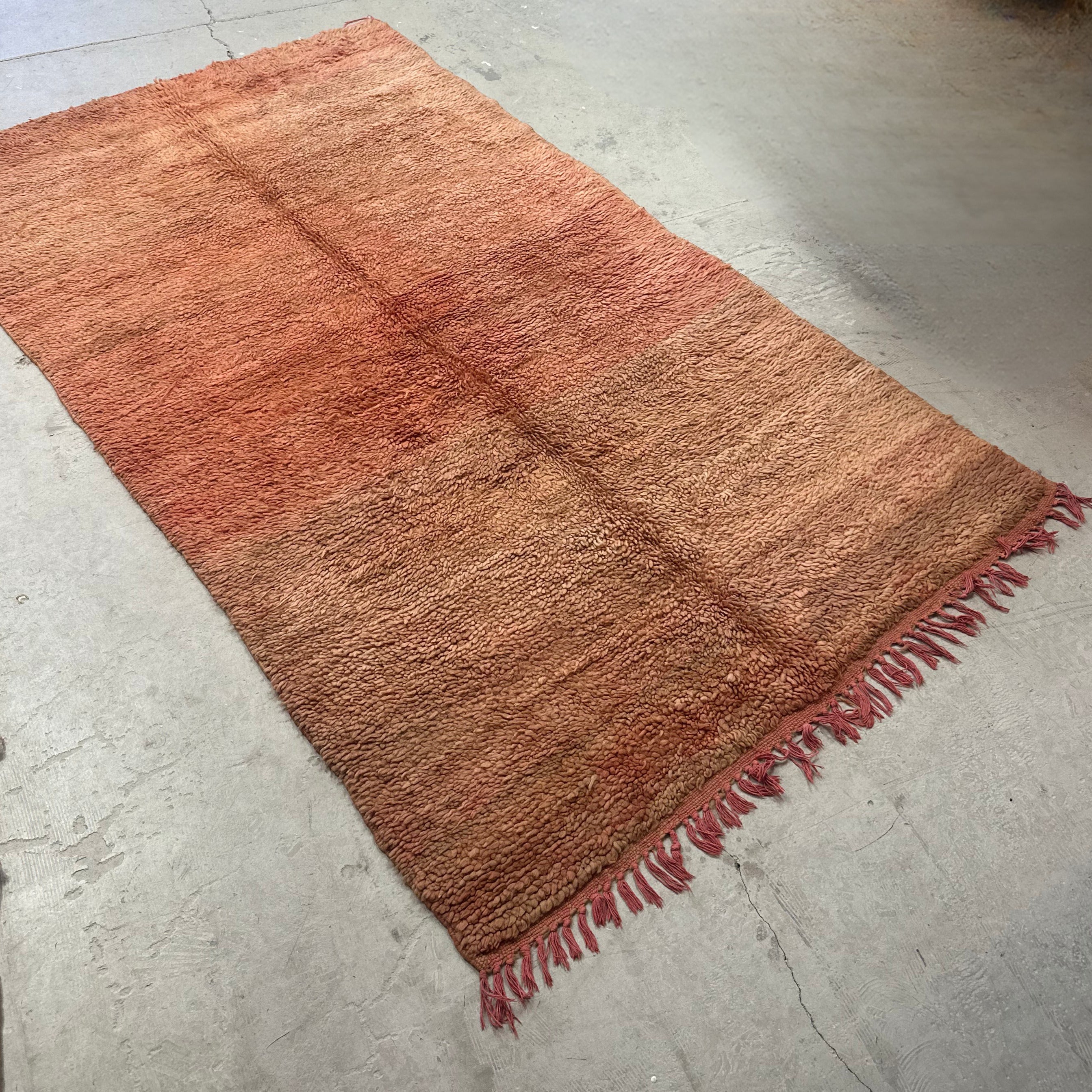 Boujaad tæppe størrelse 127 x 208 cm.