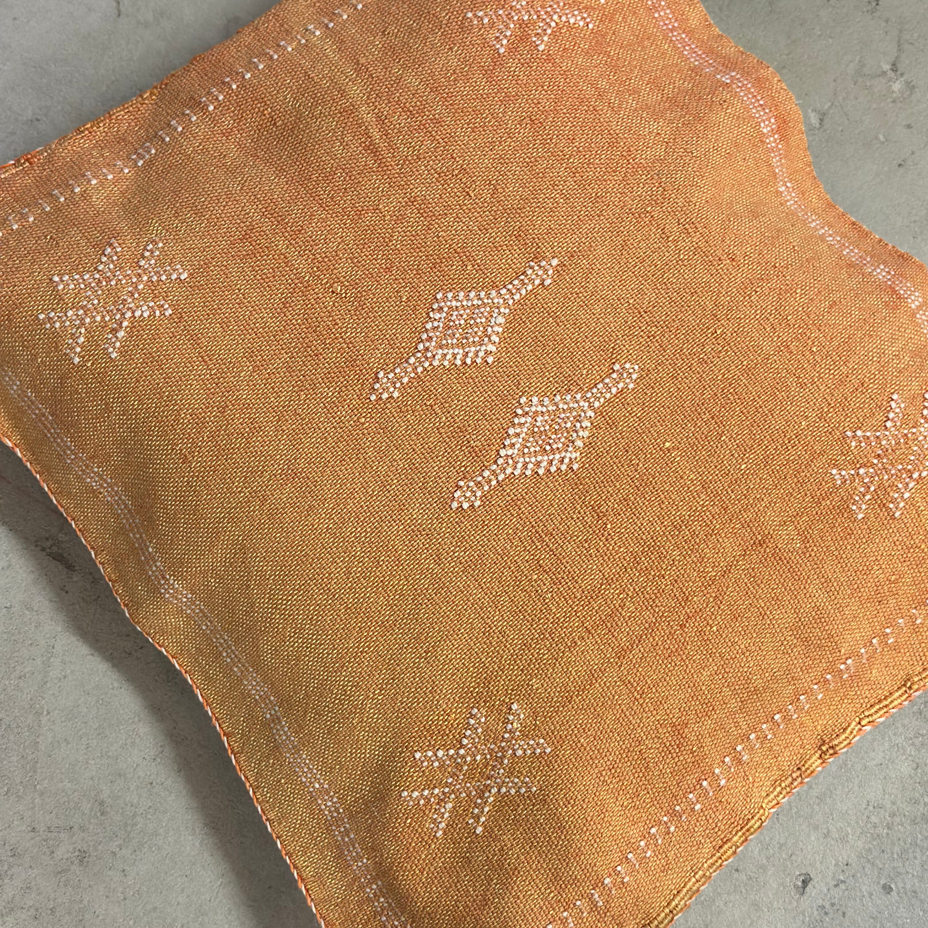 Pudebetræk i kaktussilke - størrelse ca. 45 x 45 cm.