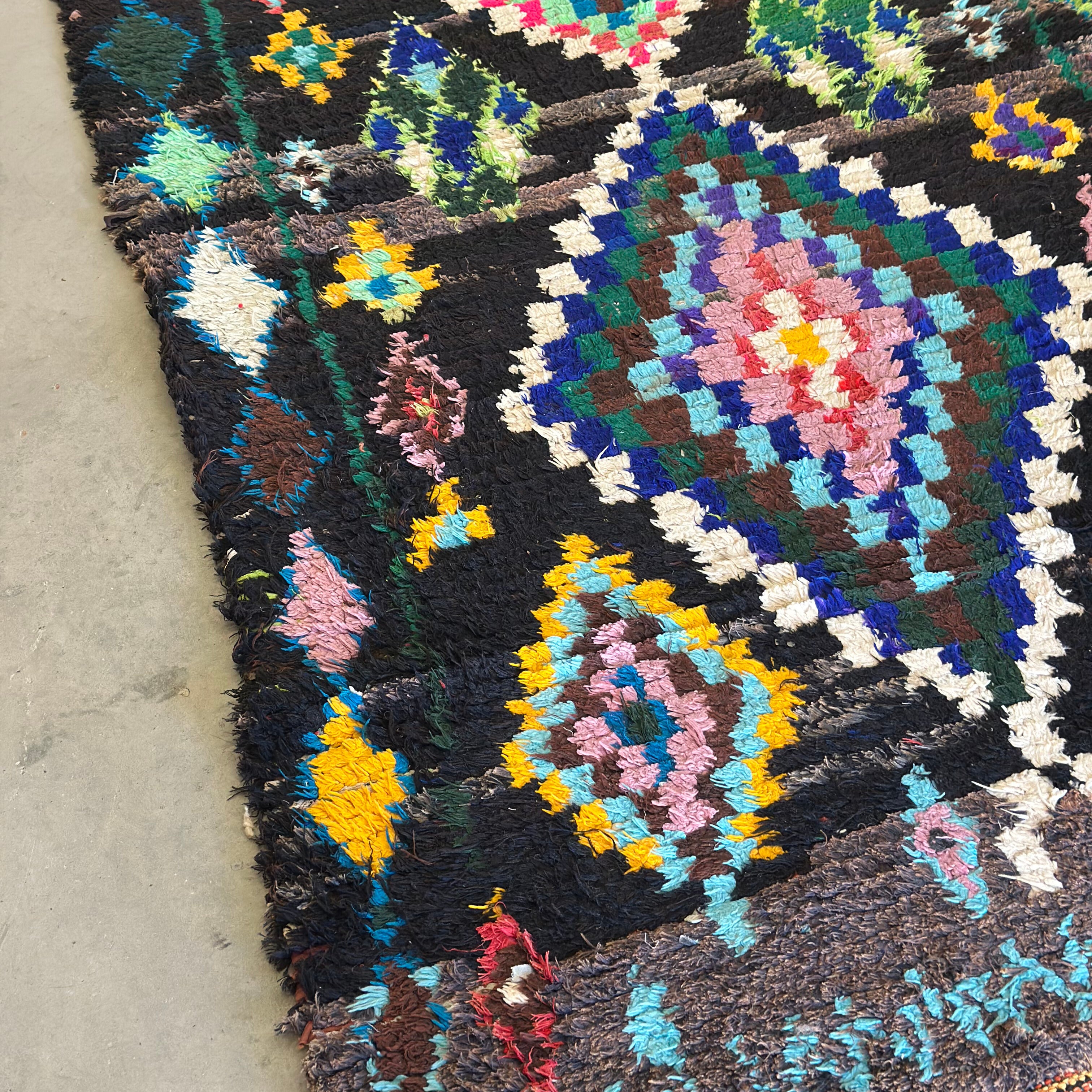 Boujaad løber størrelse 95 x 197 cm.