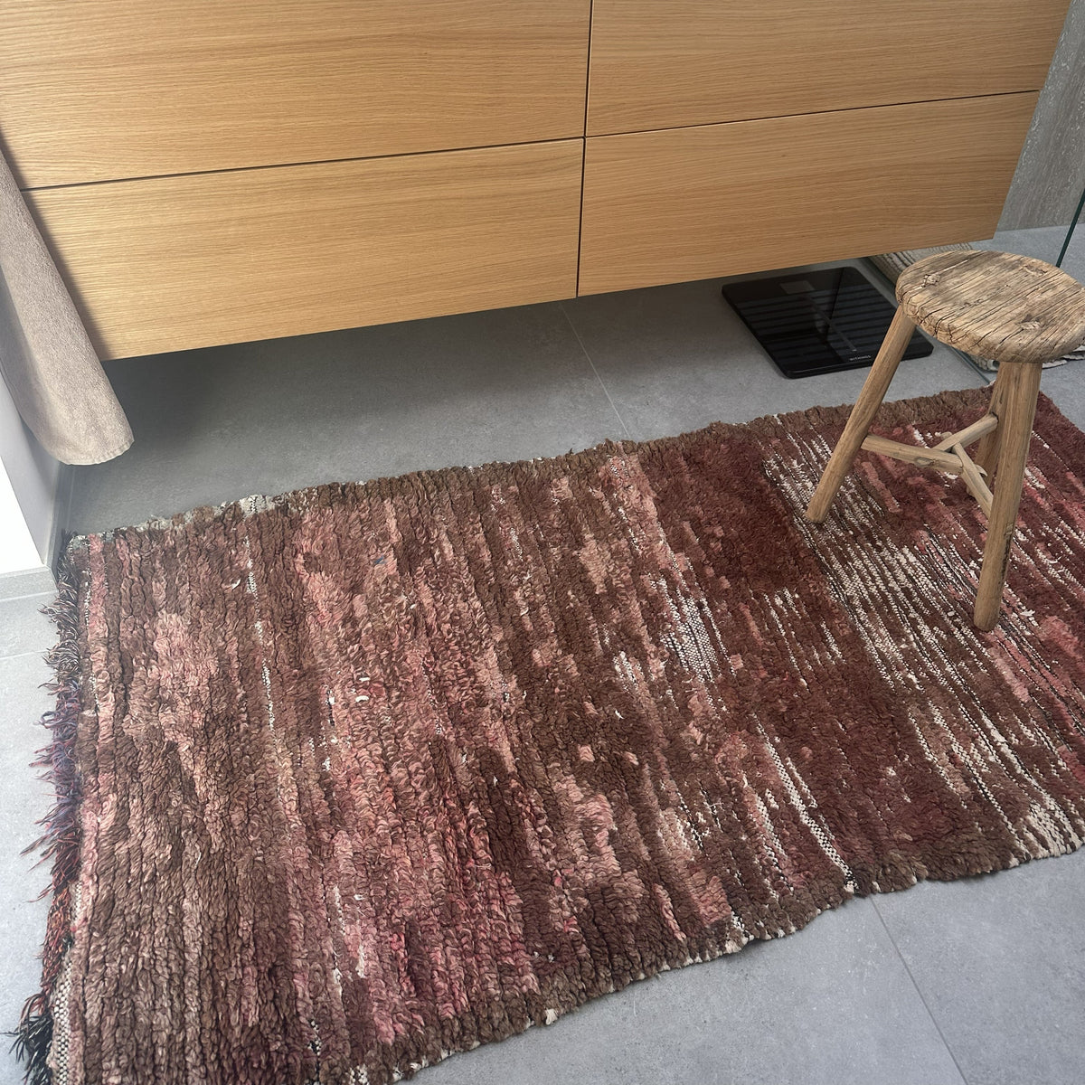 Boujaad løber størrelse 82 x 168 cm.