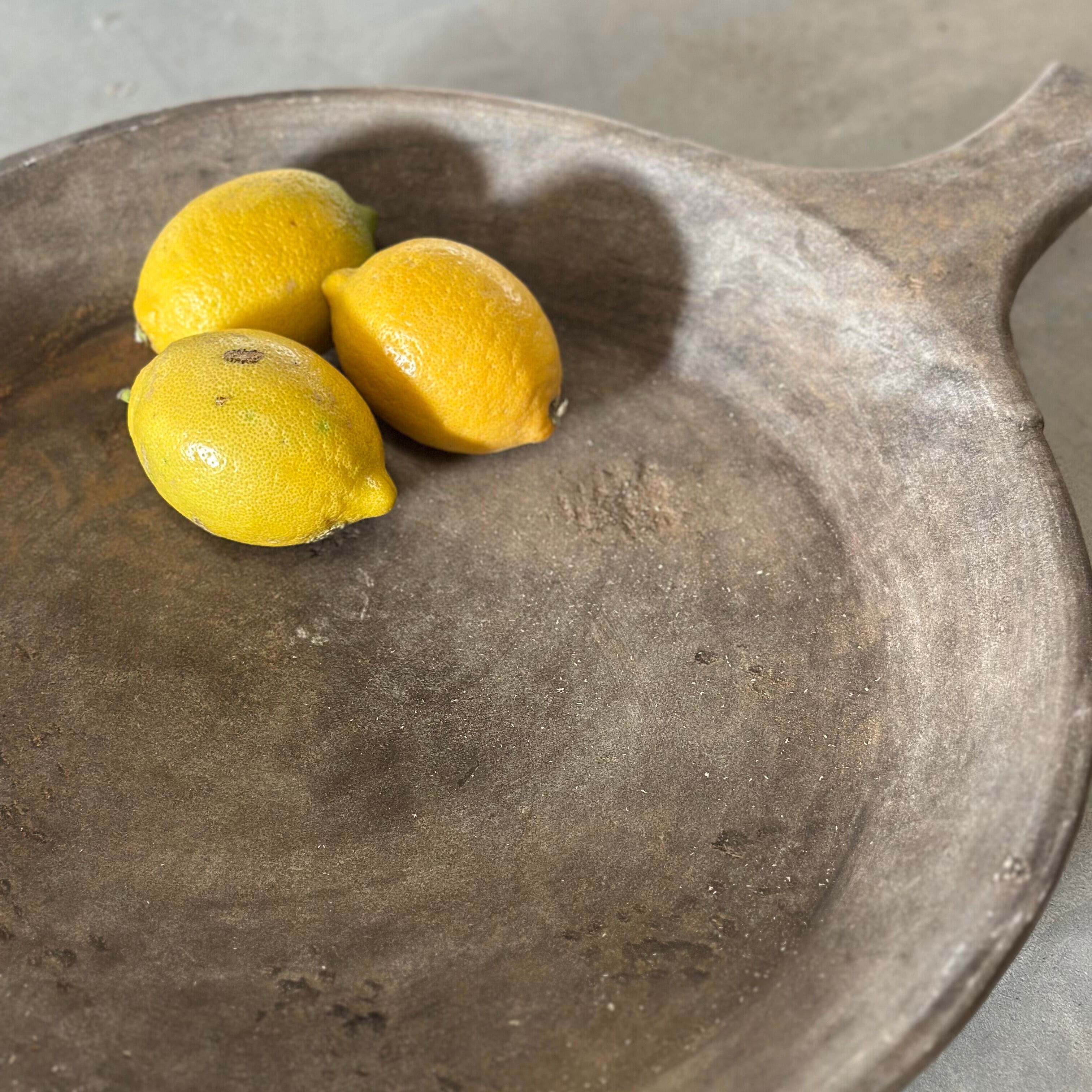 Vintage fad med hank i marmor