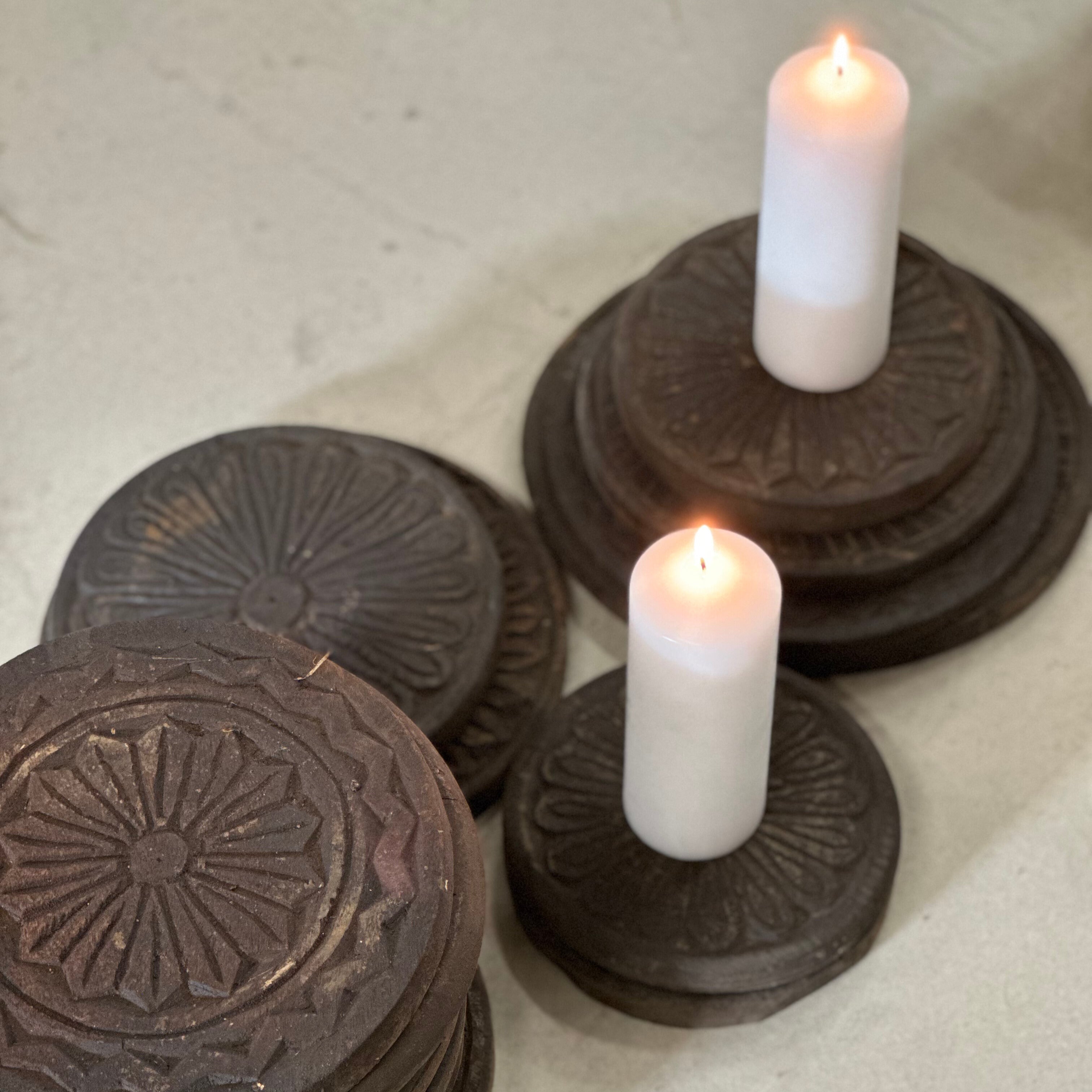 Vintage træ fade med udskæringer