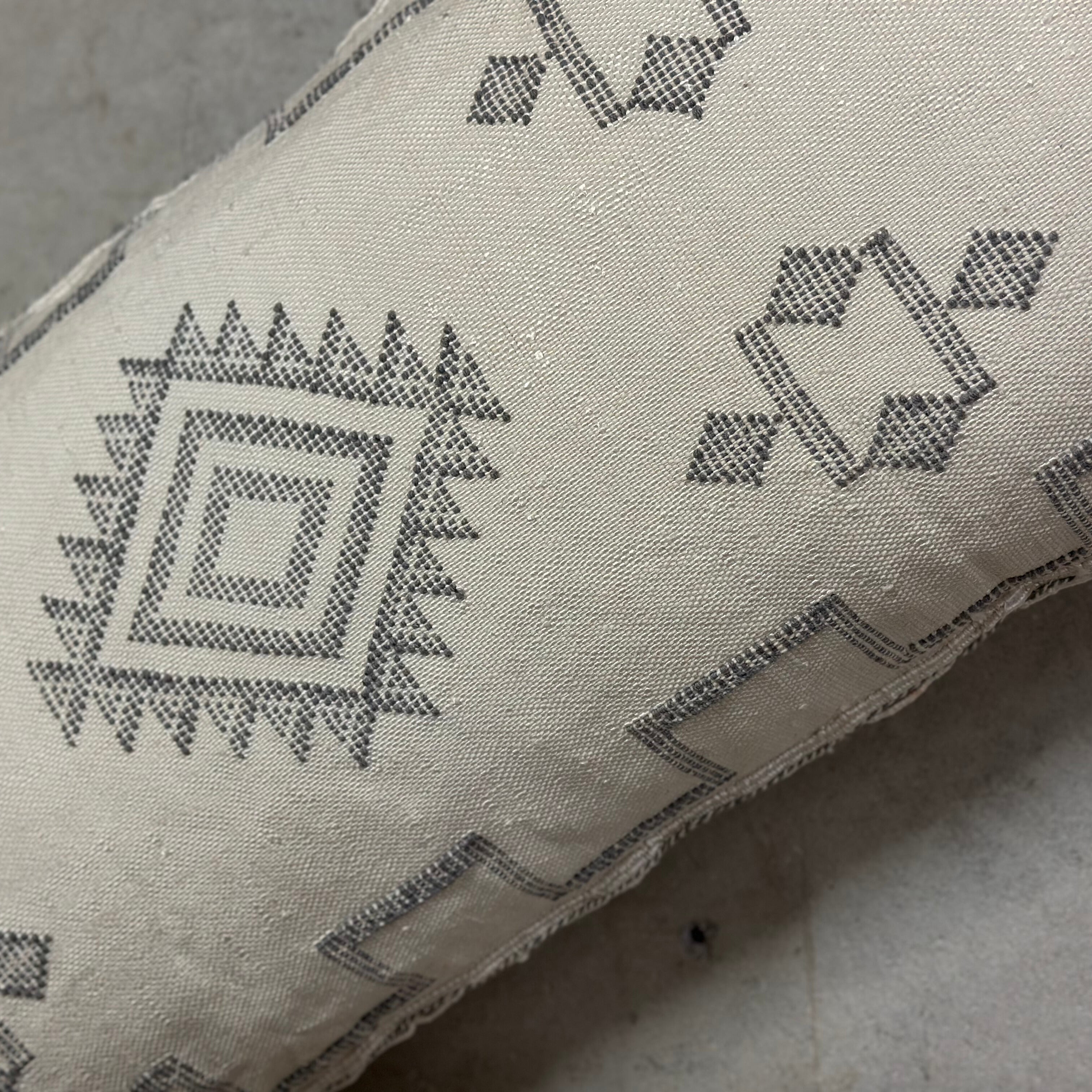 Putetrekk i kaktussilke - størrelse ca. 50x90 cm.