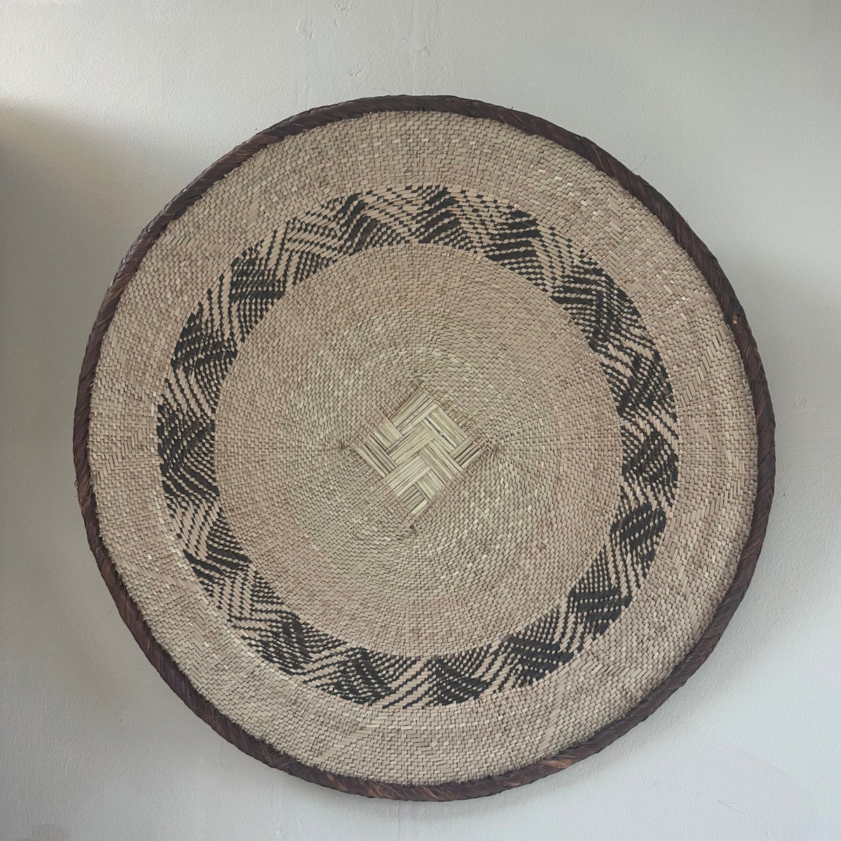 Håndflettet Binga vægkurv fra Zimbabwe - 60 cm.