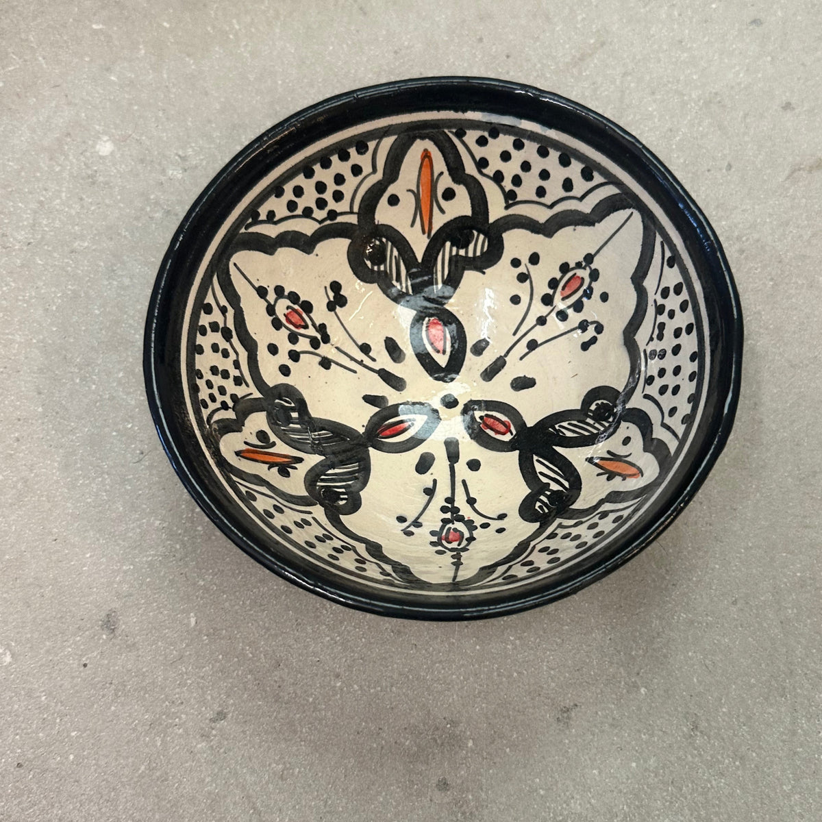 Safi skål - sort - 15 cm. D/ 7 cm. H.
