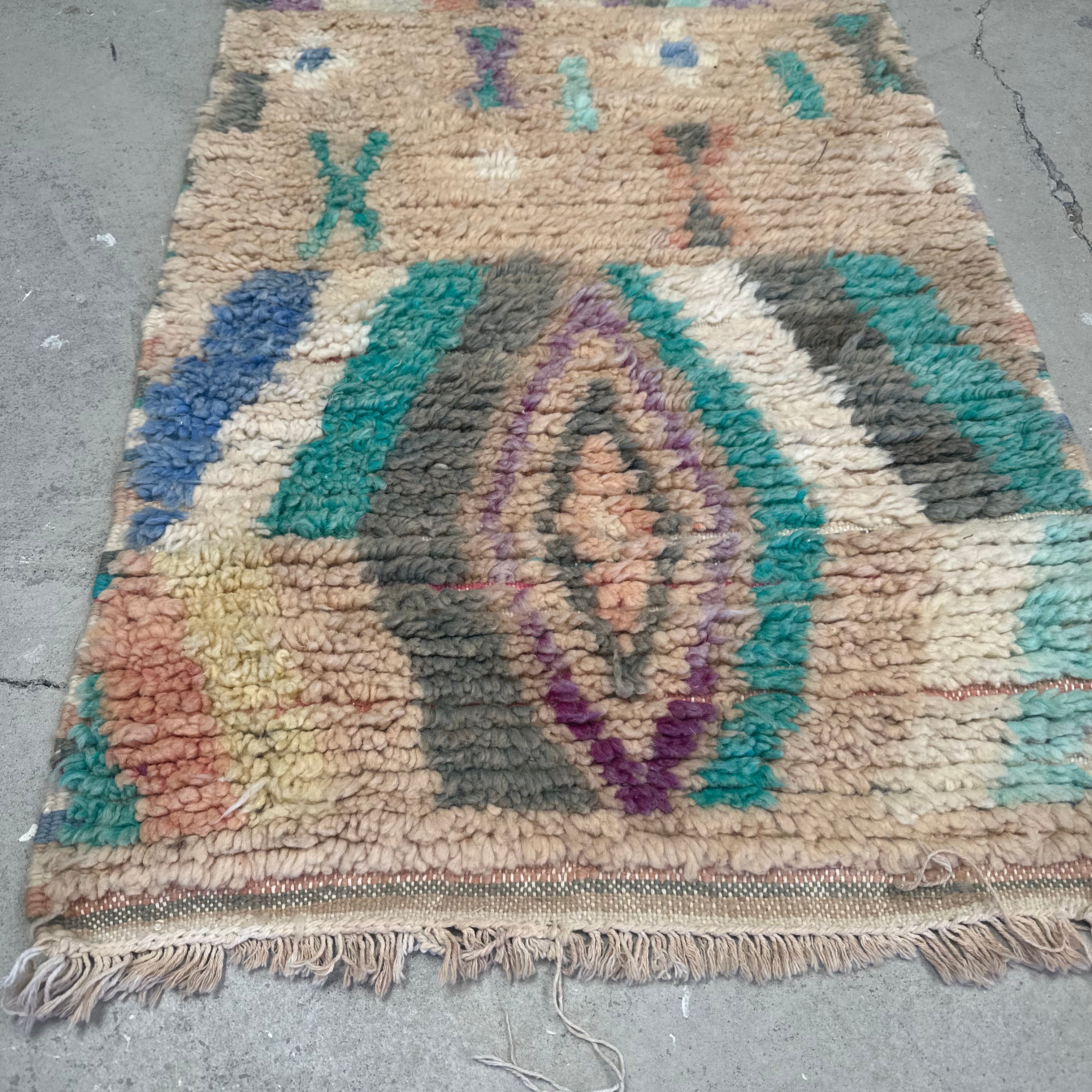 Boujaad løber størrelse 66 x 266 cm.