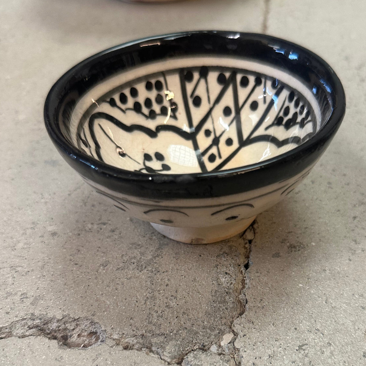 Safi skål - sort - 8 cm. D/ 4 cm. H.
