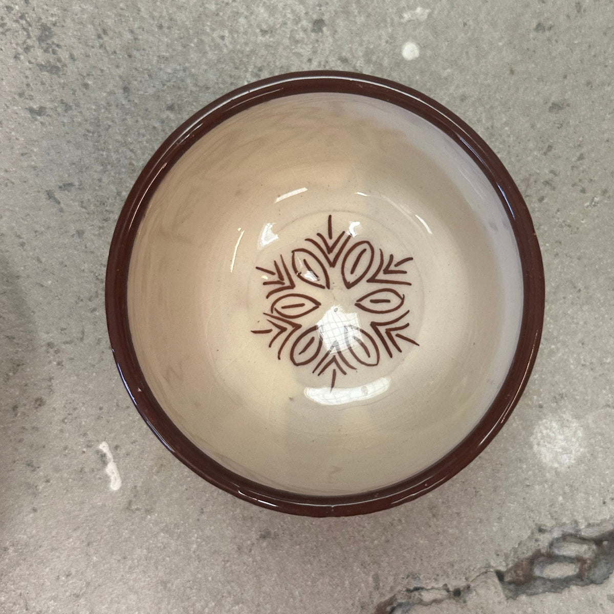 Safi skål - brun - 8 cm. D/ 4 cm. H.