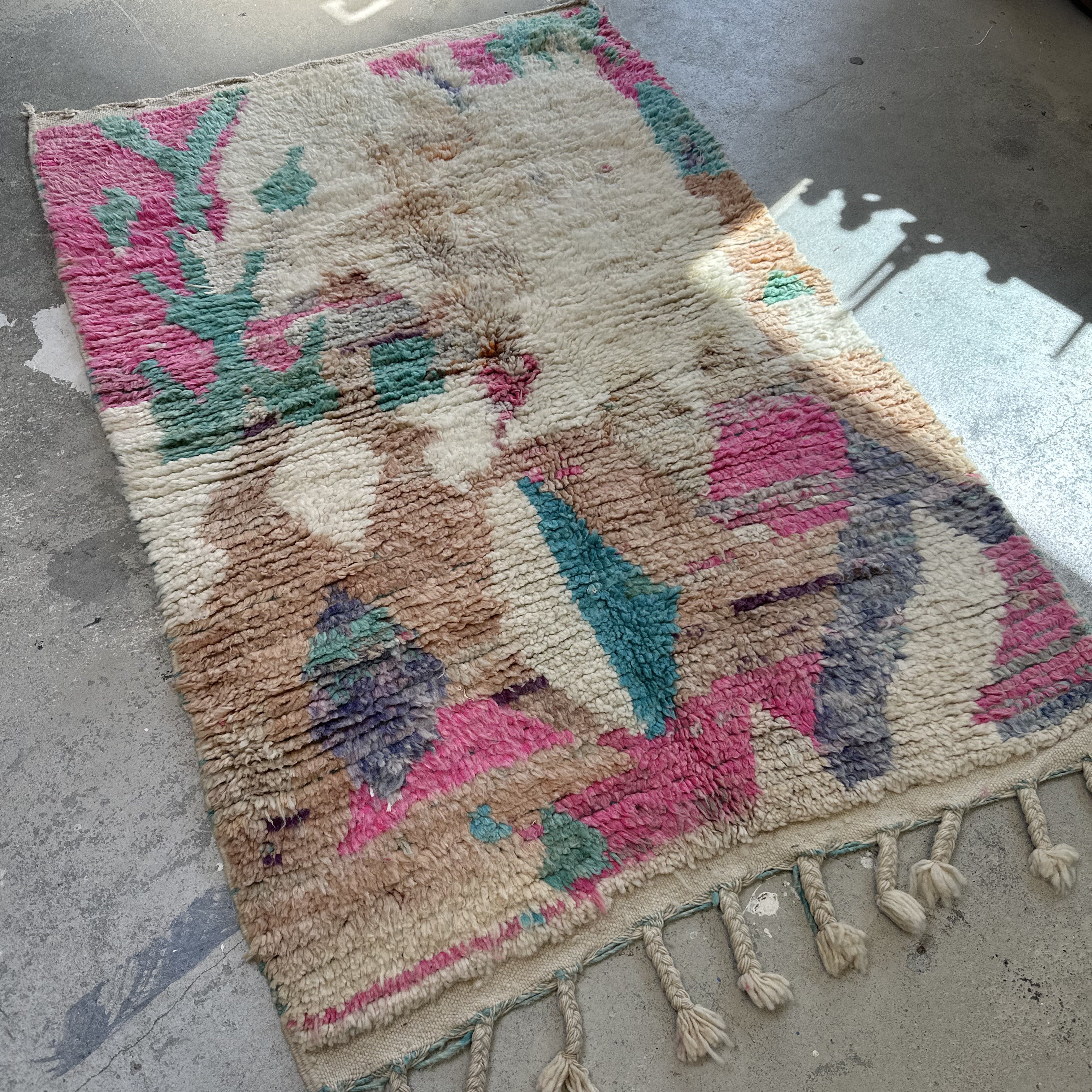 Vintage Boujaad rug - size 118 x 244 cm