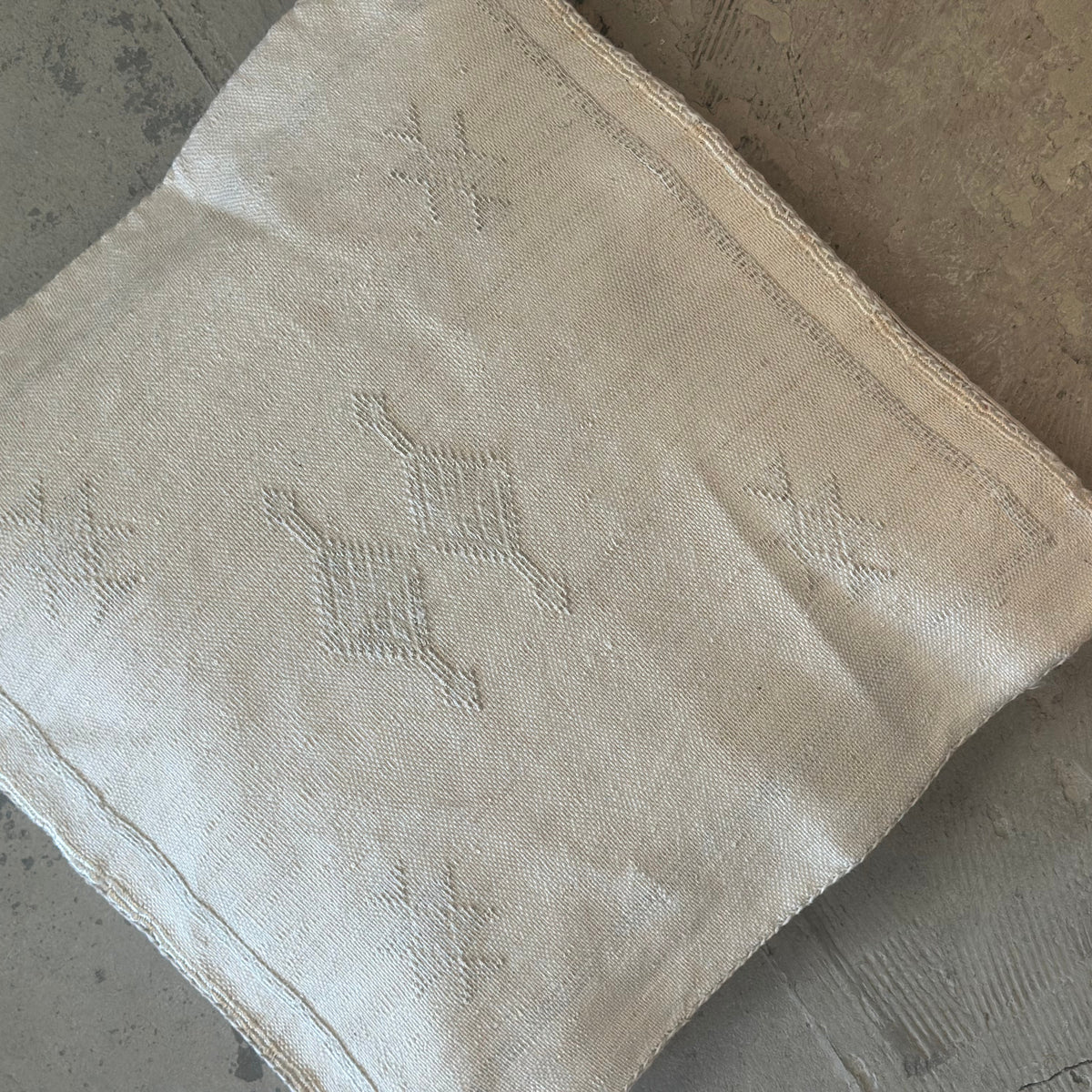 Putetrekk i kaktussilke - størrelse 45 x 45 cm.