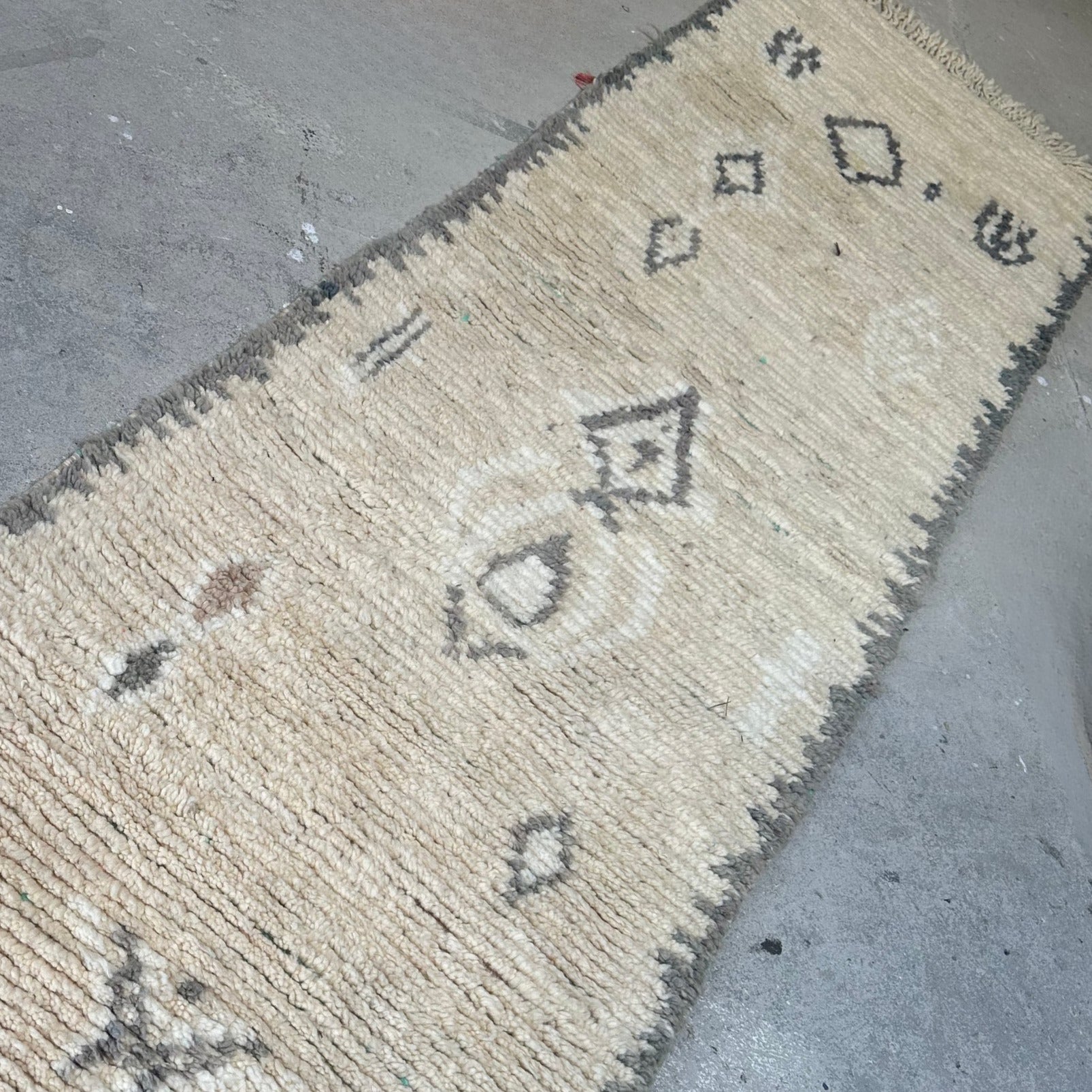 Boujaad løper størrelse 85 x 290 cm.