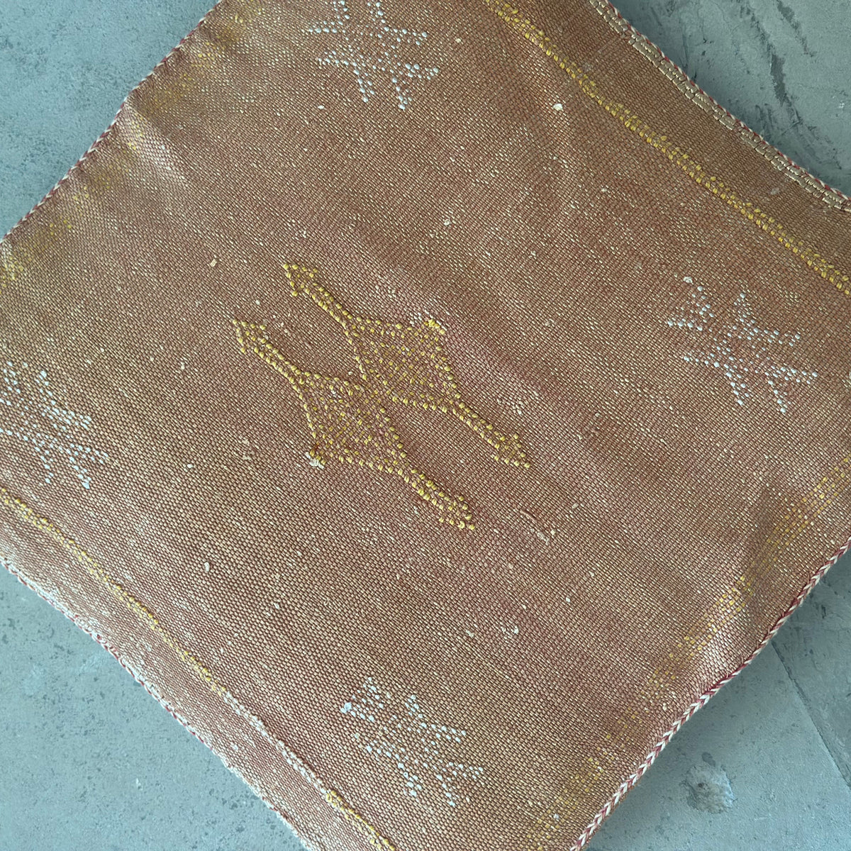 Putetrekk i kaktussilke - størrelse 45 x 45 cm.