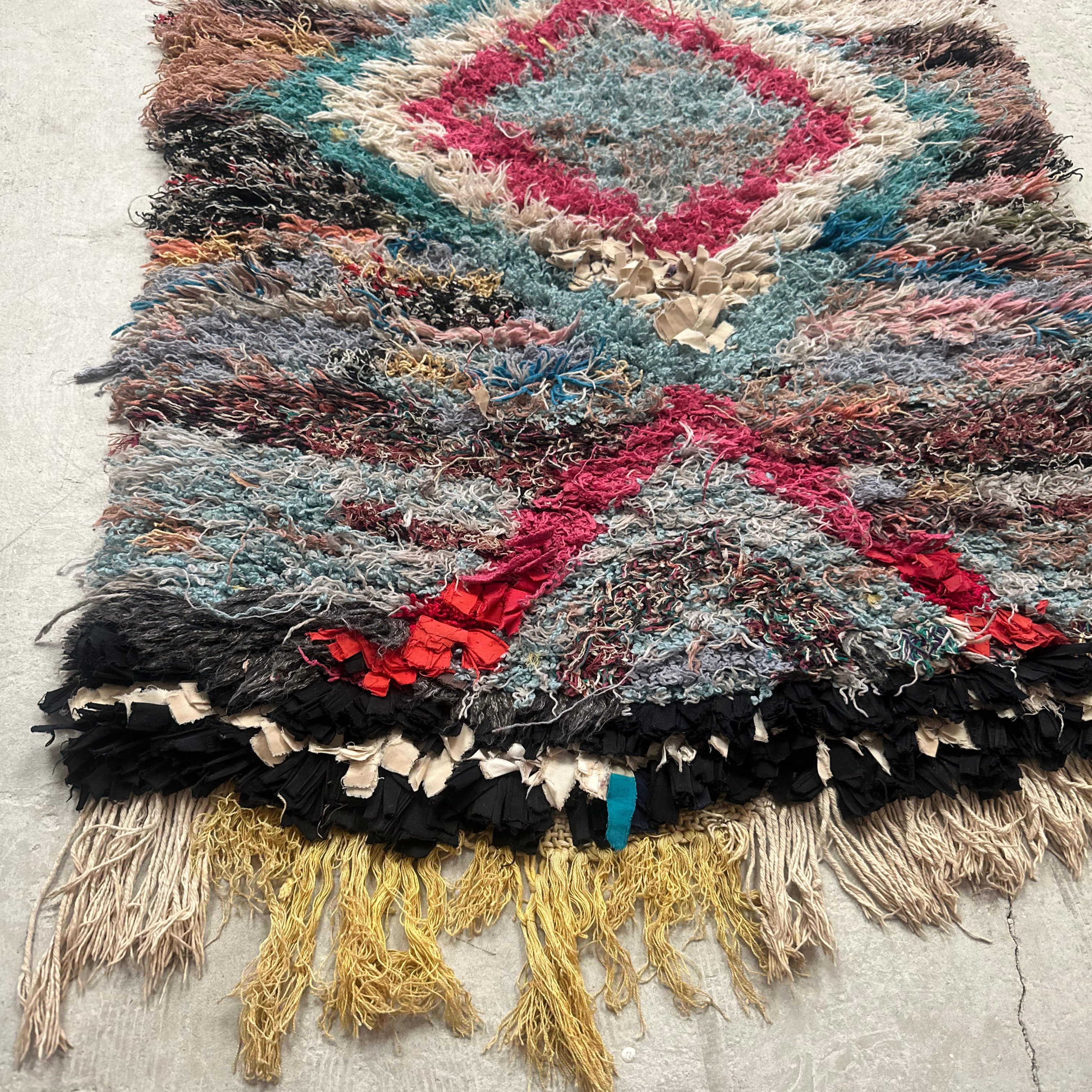 Boucherouite løber størrelse 75 x 195 cm.