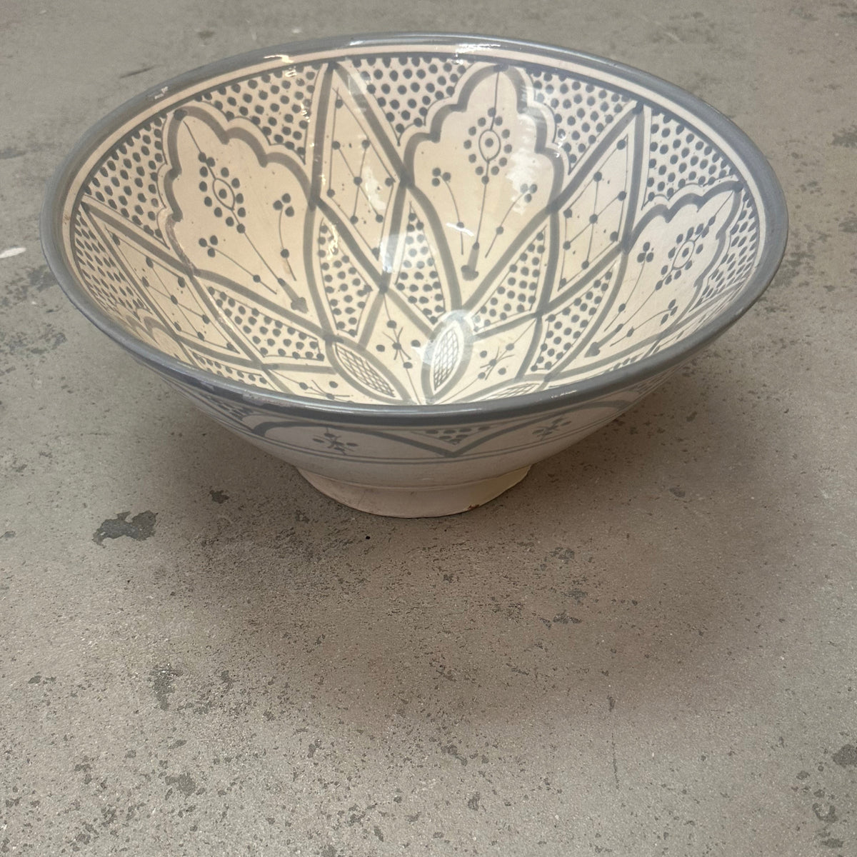 Safi skål - grå - 30 cm. D/ 14 cm. H.