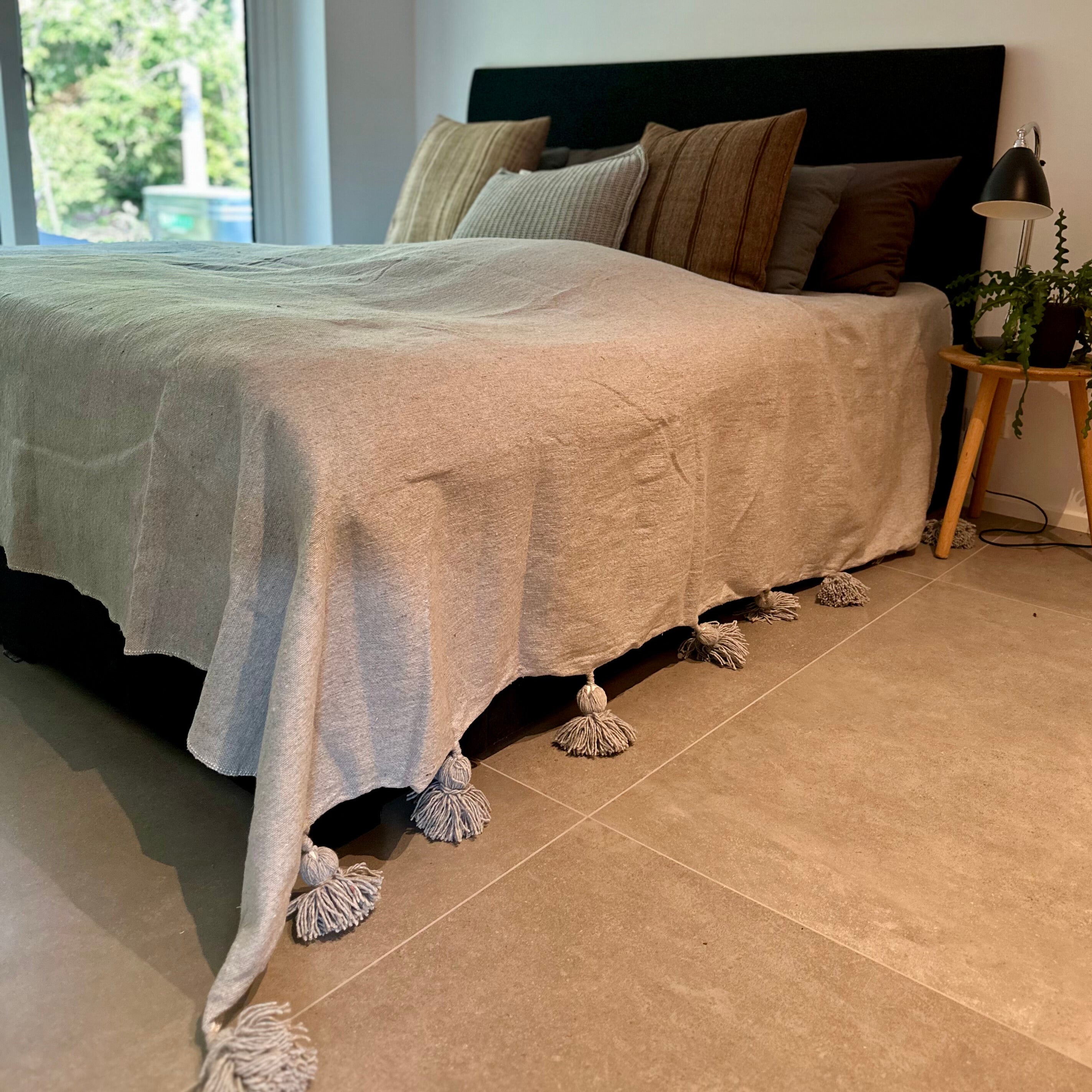 Sengetæppe i bomuld - størrelse 240 x 300 cm.