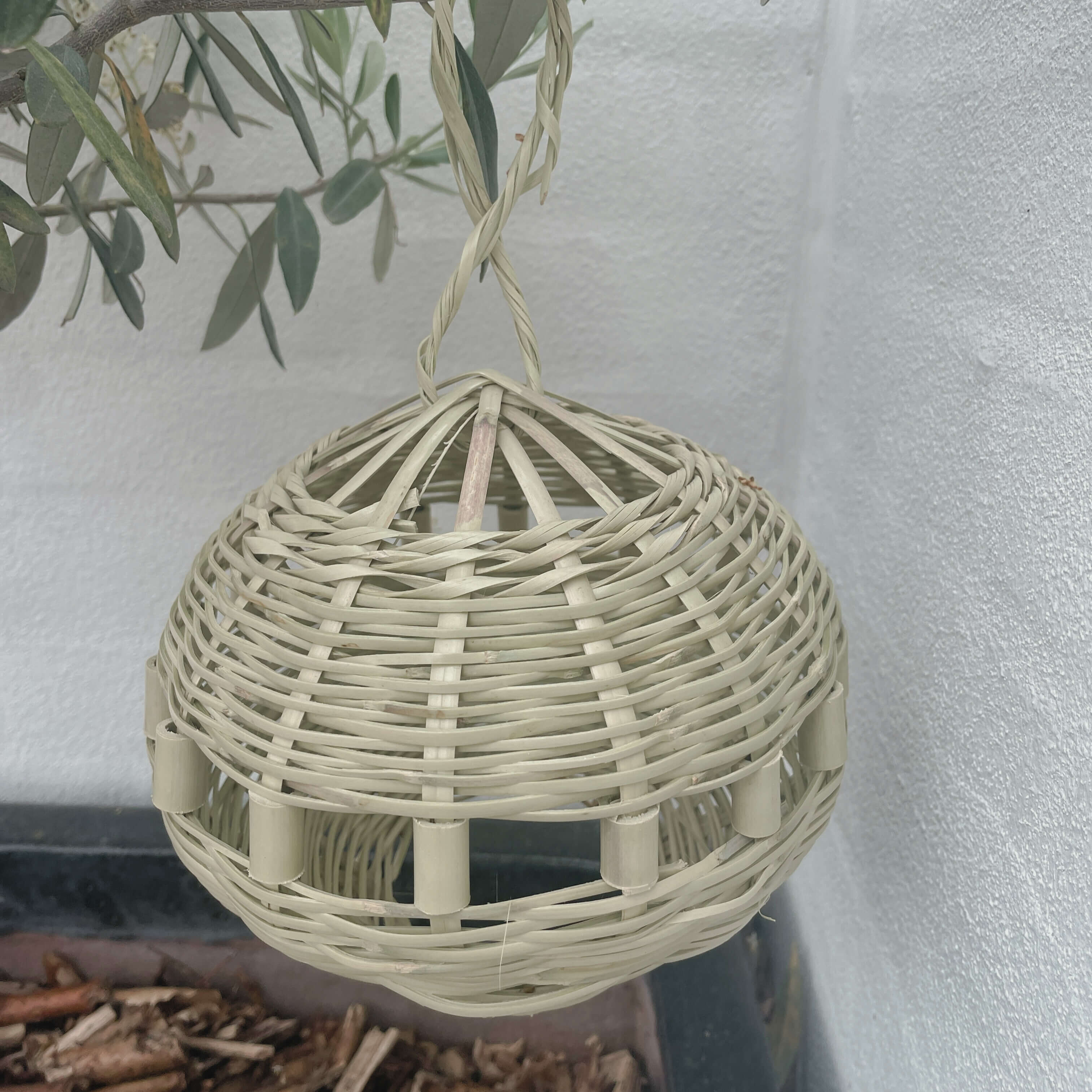 Lampshade for the terrace or the olive tree - 20 cm.