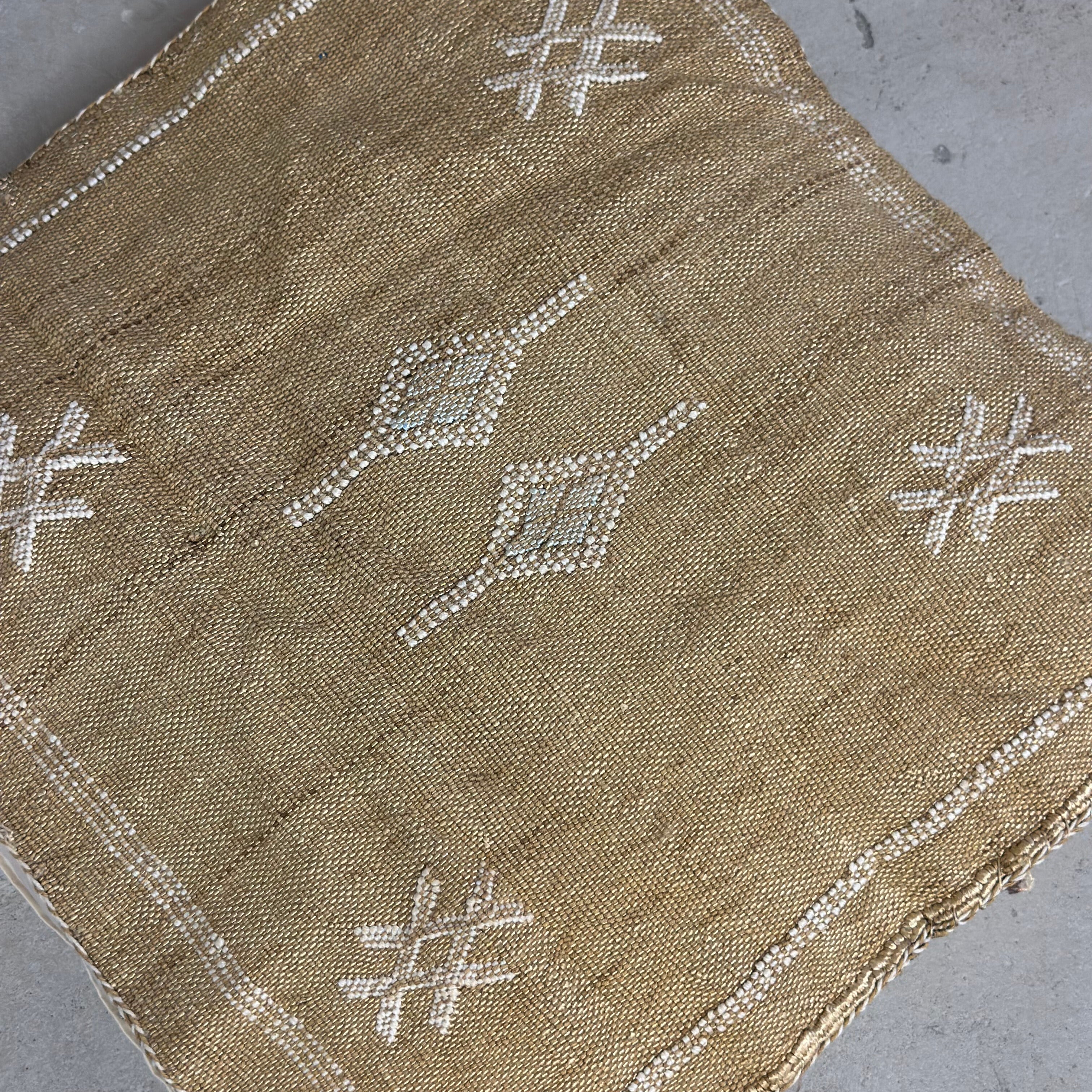 Pudebetræk i kaktussilke - størrelse ca. 45 x 45 cm.