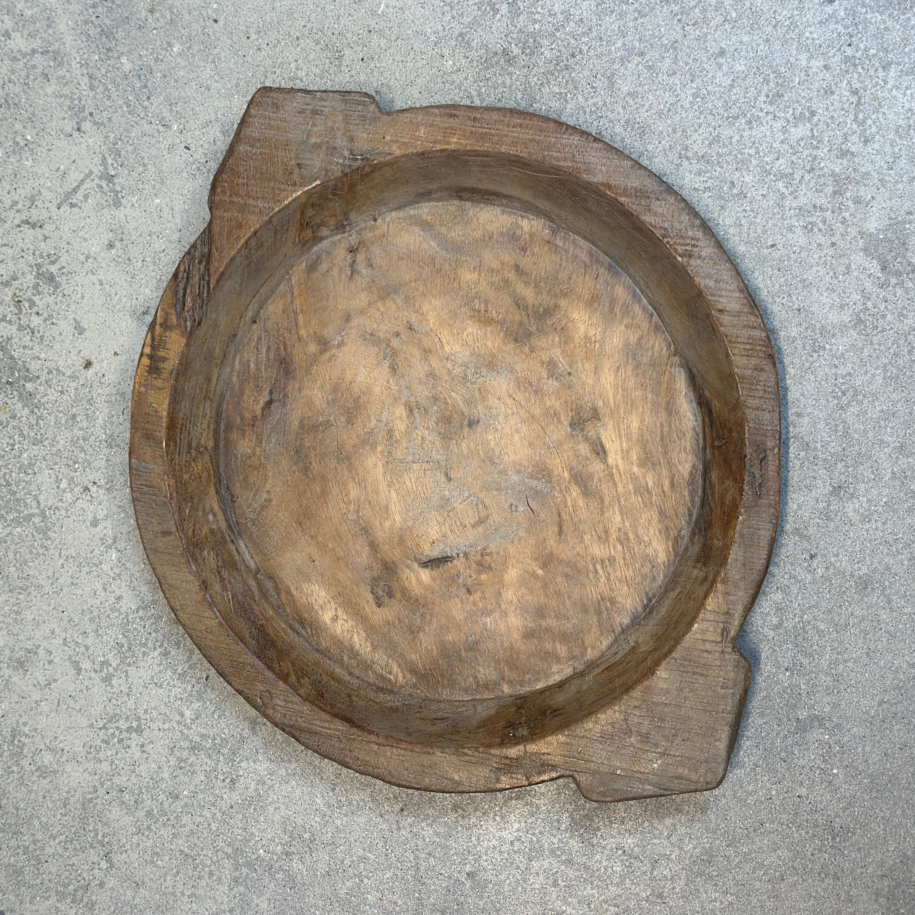 Vintage fad med hank i træ