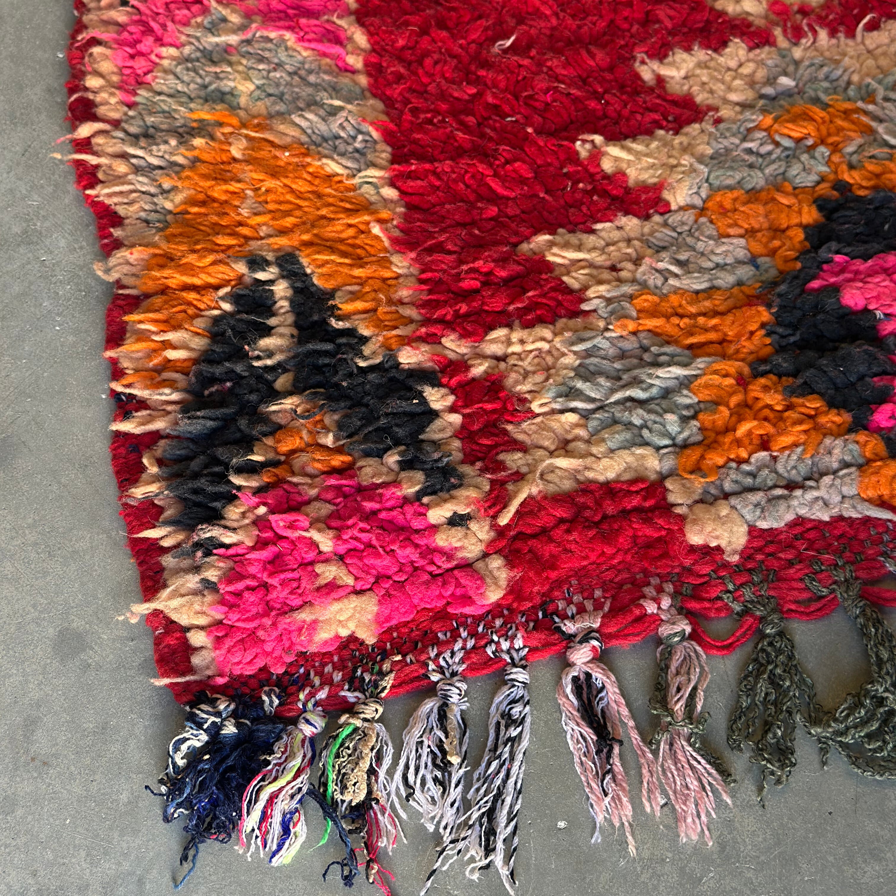 Boujaad løber størrelse 75 x 348 cm.