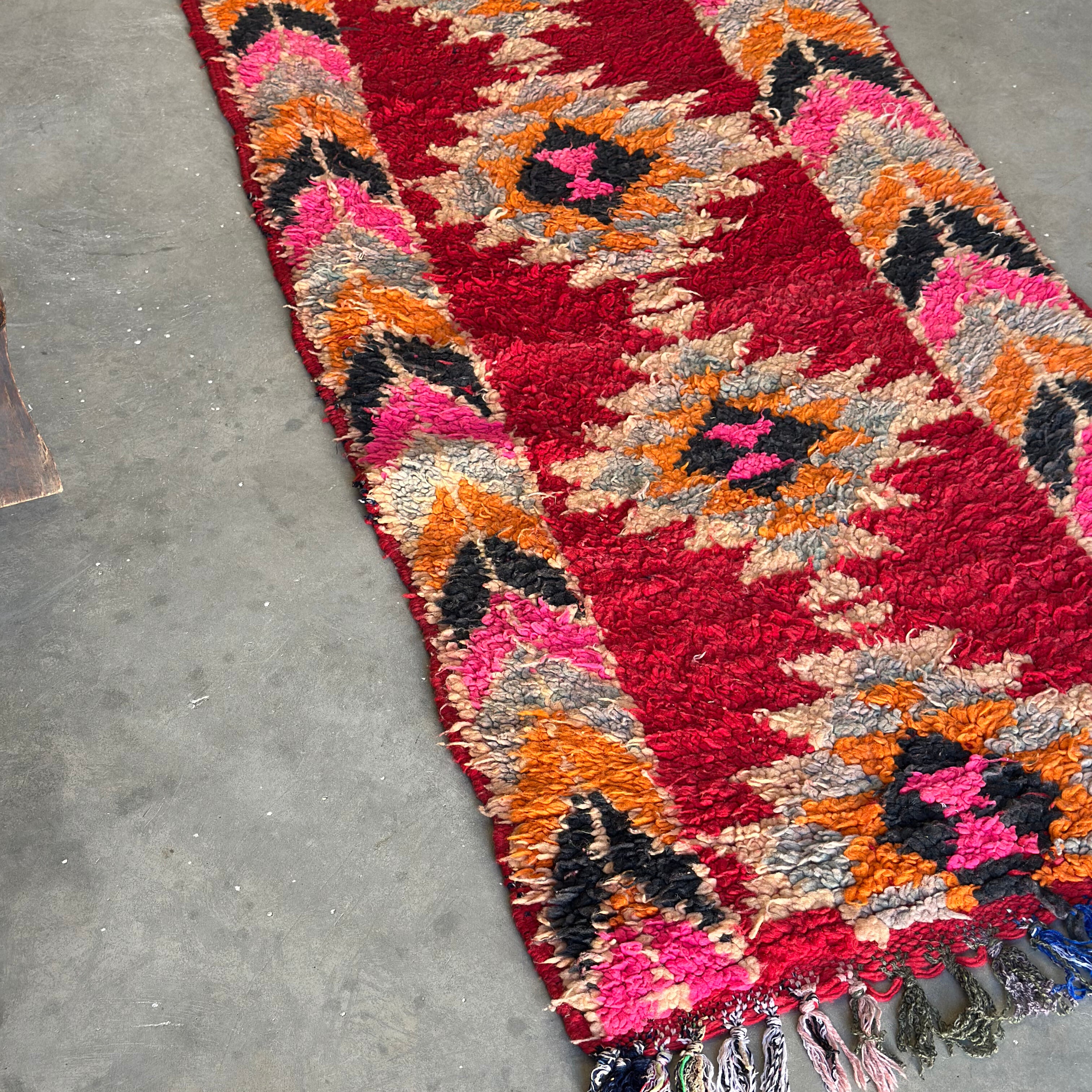 Boujaad løber størrelse 75 x 348 cm.