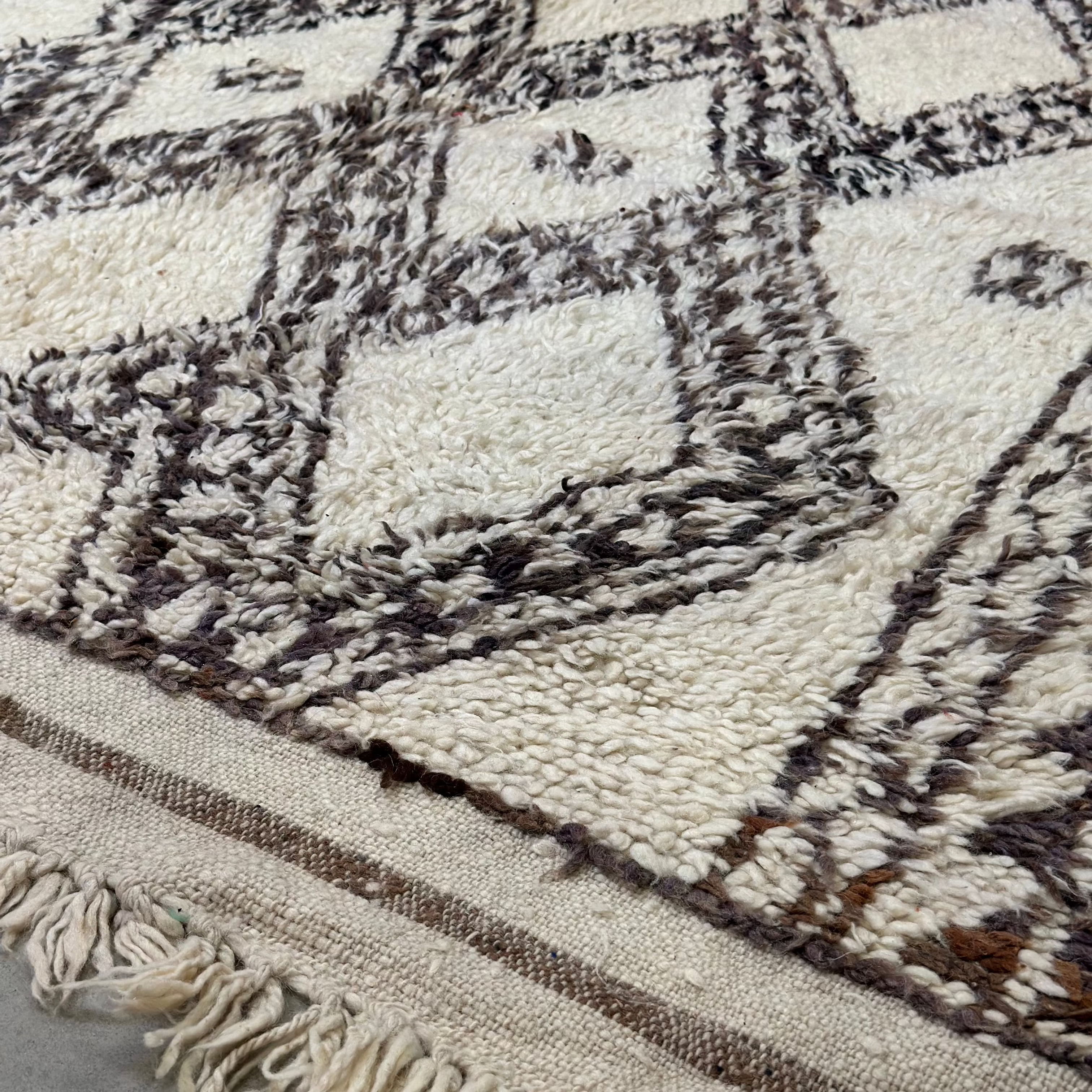 Vintage Mamousha Beni Ourain rug - size 163 x 262 cm.