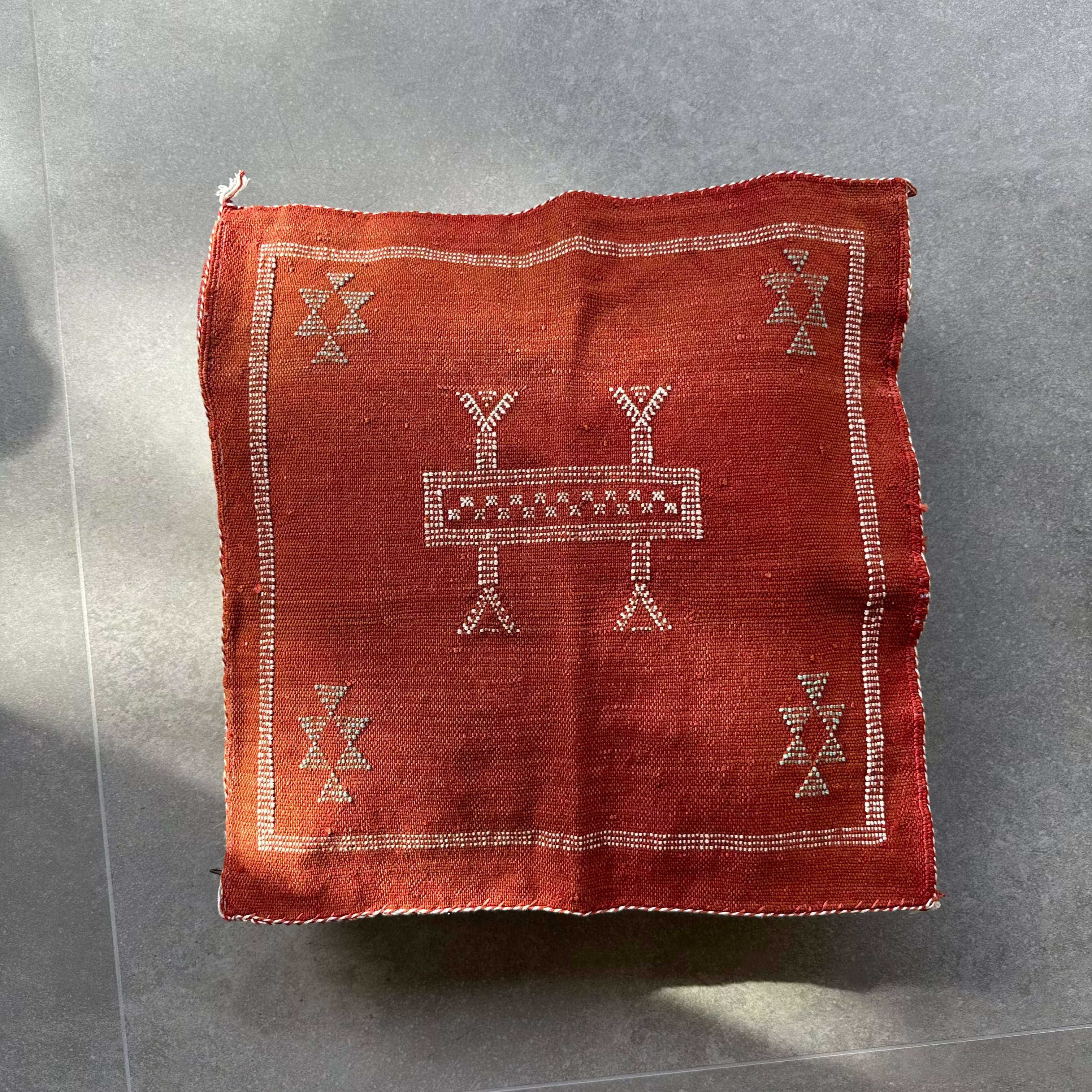 Putetrekk i kaktussilke - størrelse 45 x 45 cm.