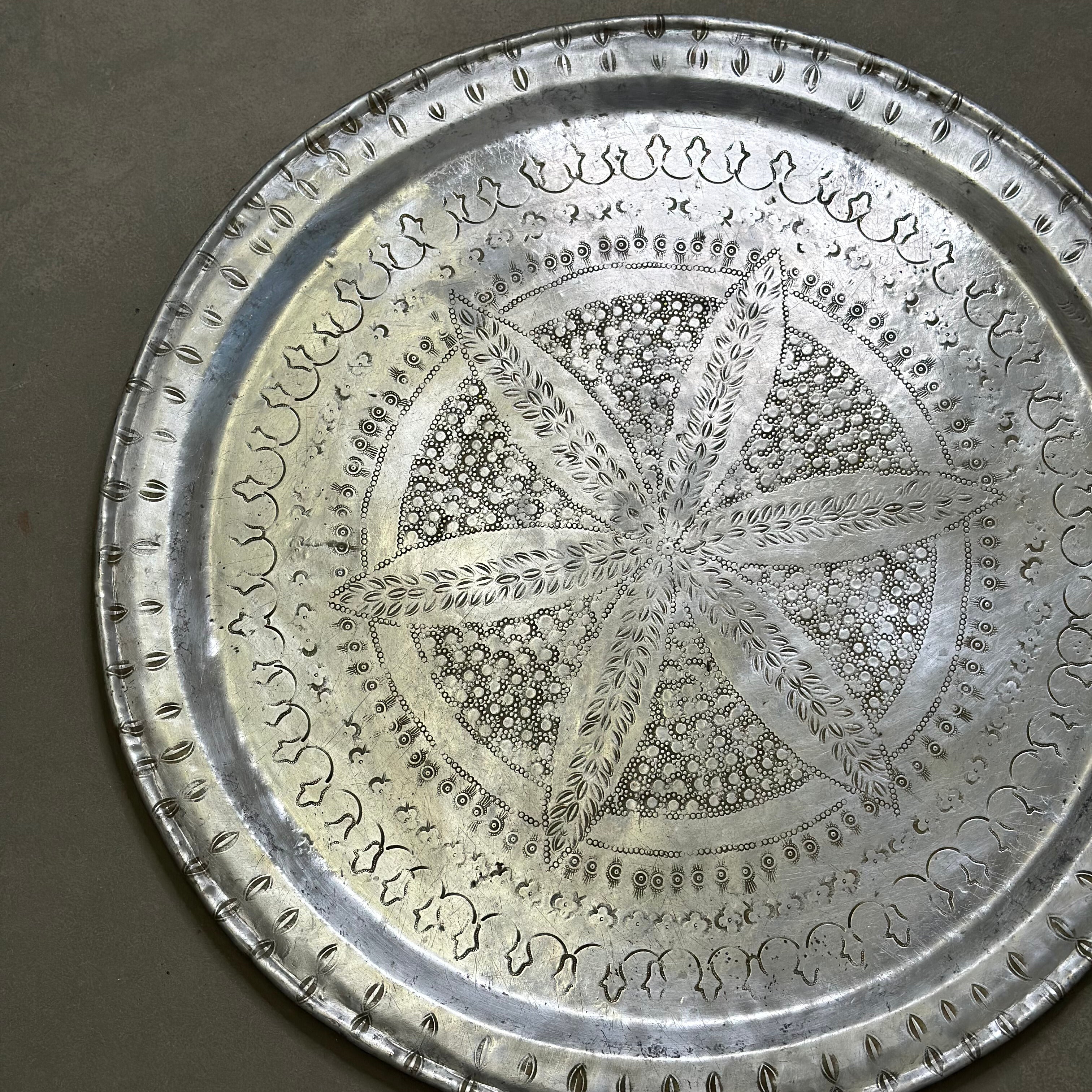 Moroccan tray - 60 cm.