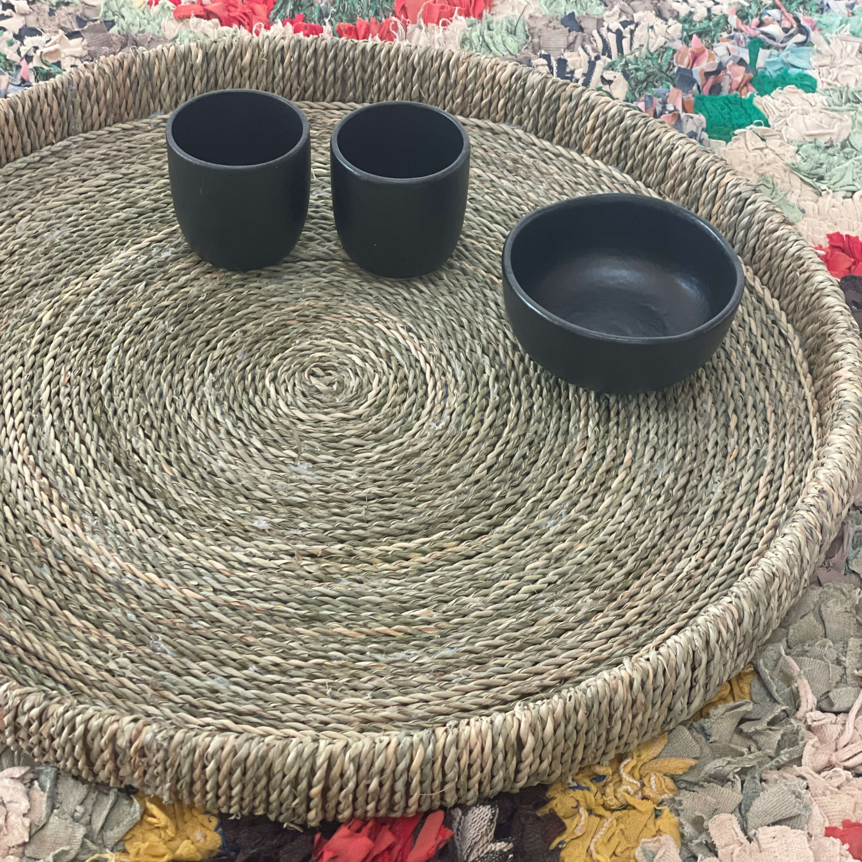 Wicker tray for decoration or serving - 60 cm. in diameter