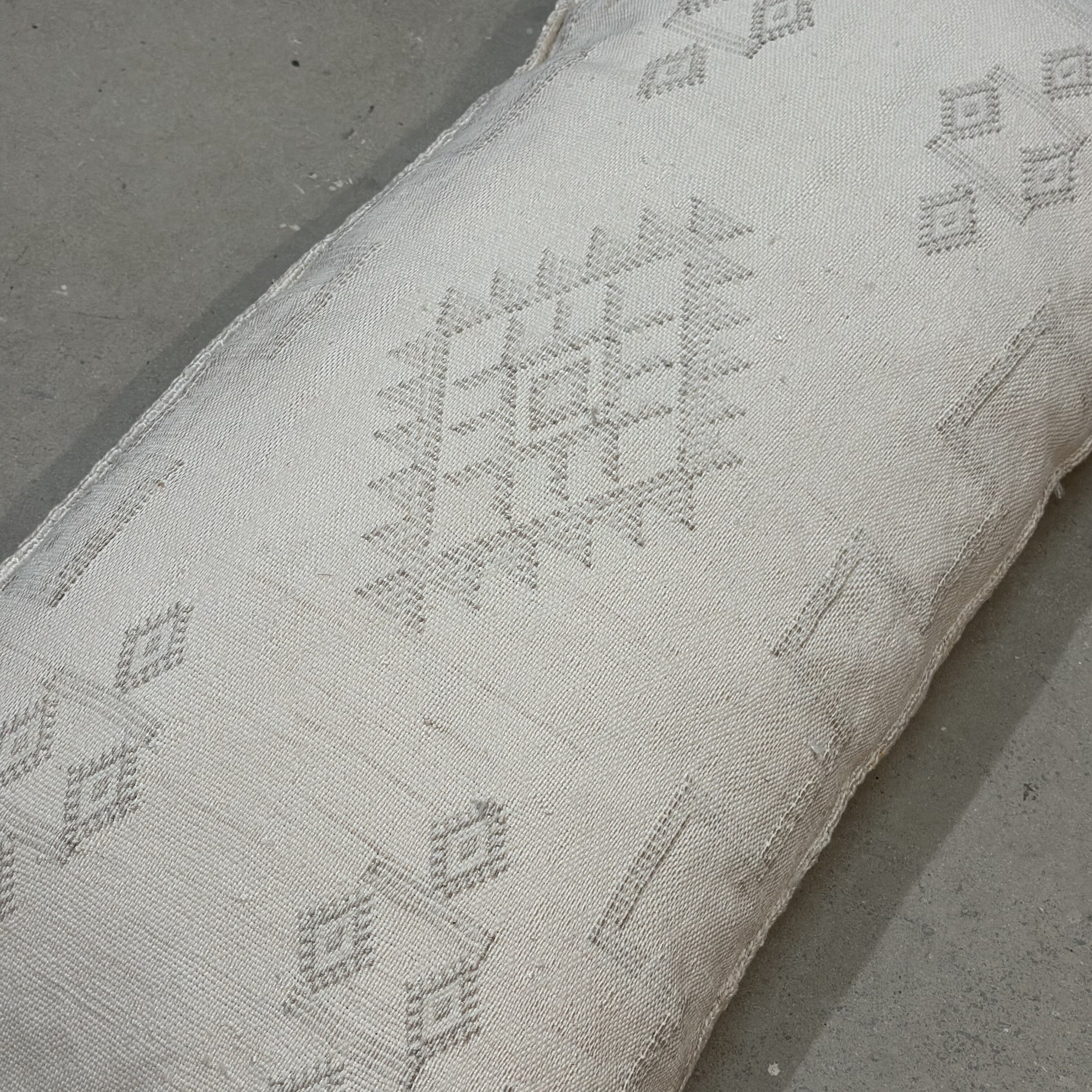 Putetrekk i kaktussilke - størrelse ca. 50x90 cm.