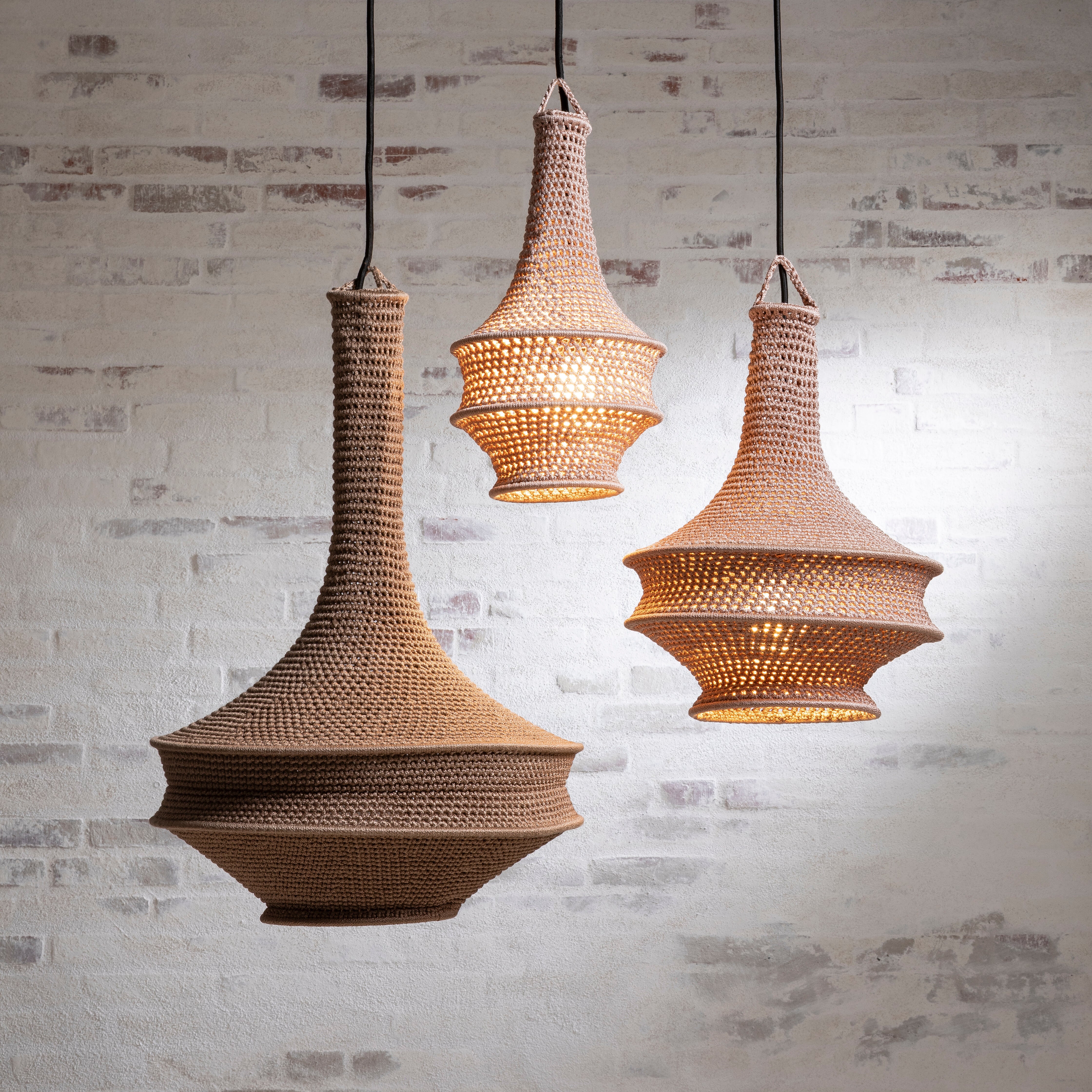 Lampeskærm - hæklet (brun - 40 cm.)