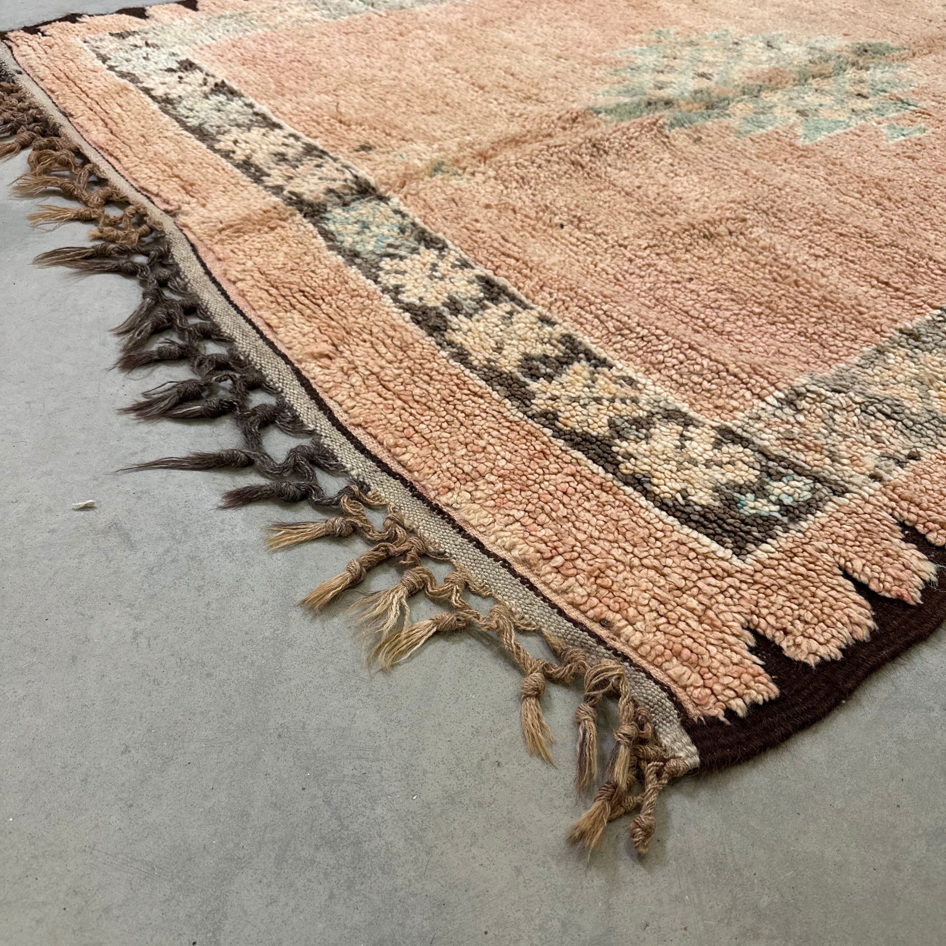 Vintage Beni McGuild rug - size 155 x 201 cm