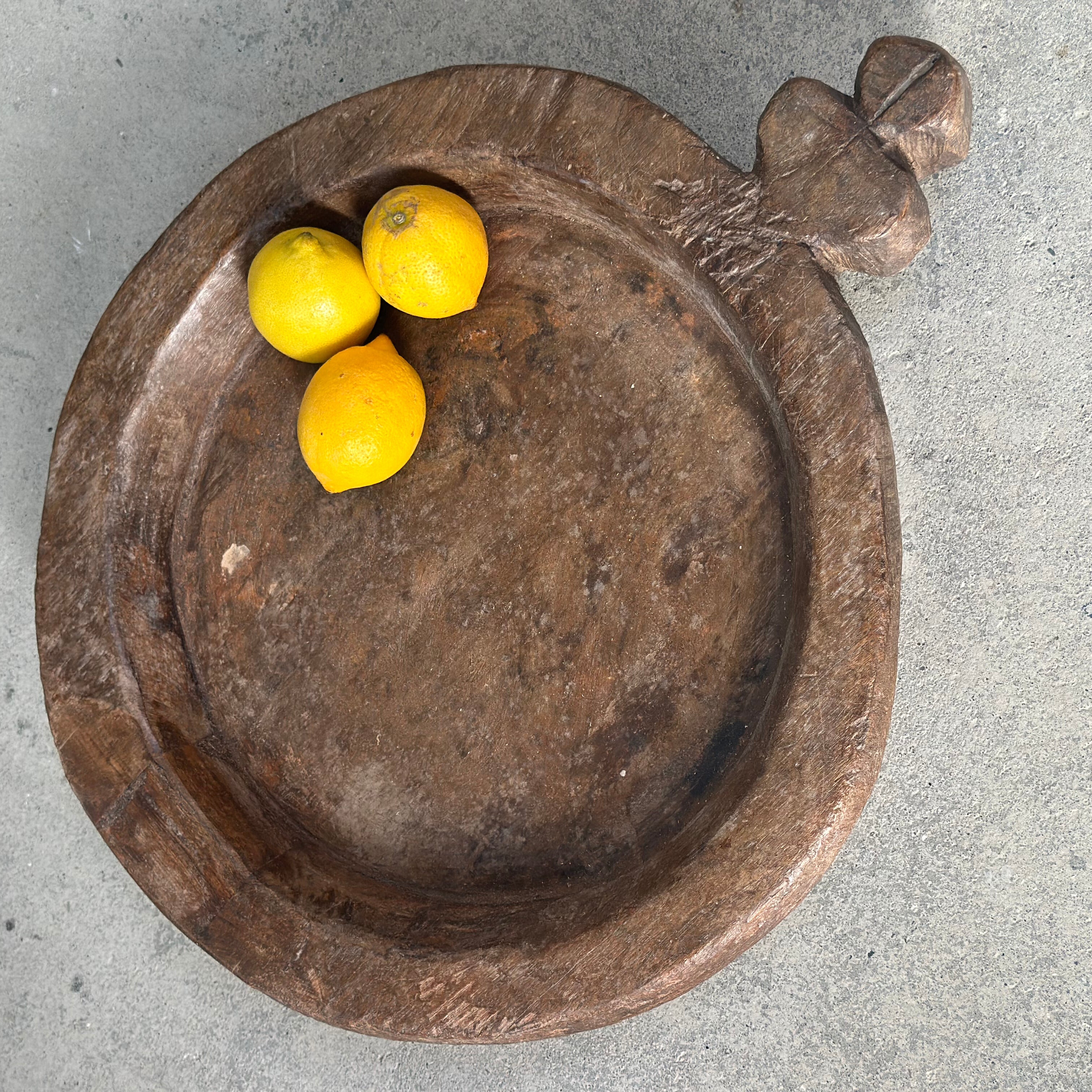 Vintage fad med hank i træ